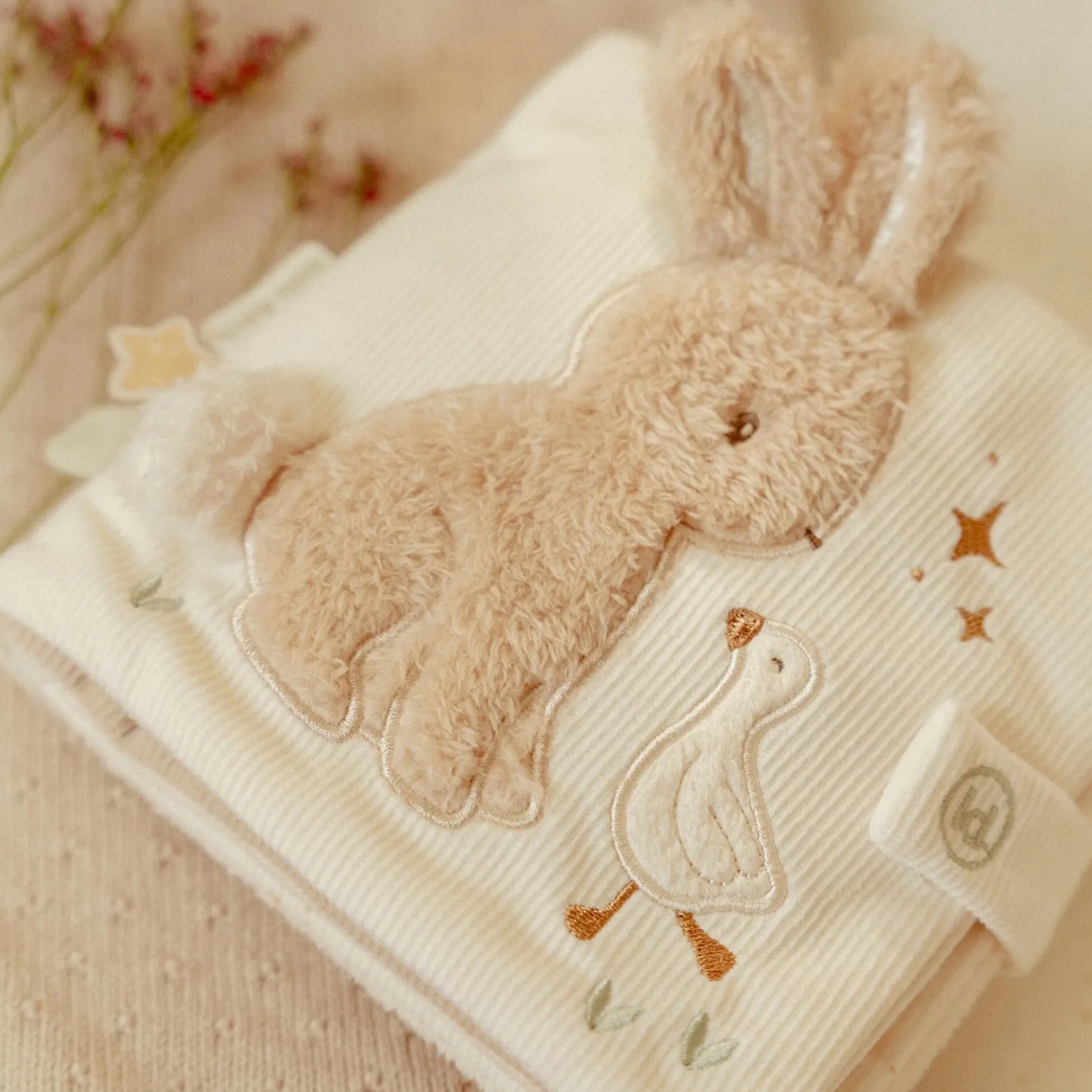 Activity Booklet - Beige - Newborn Naturals