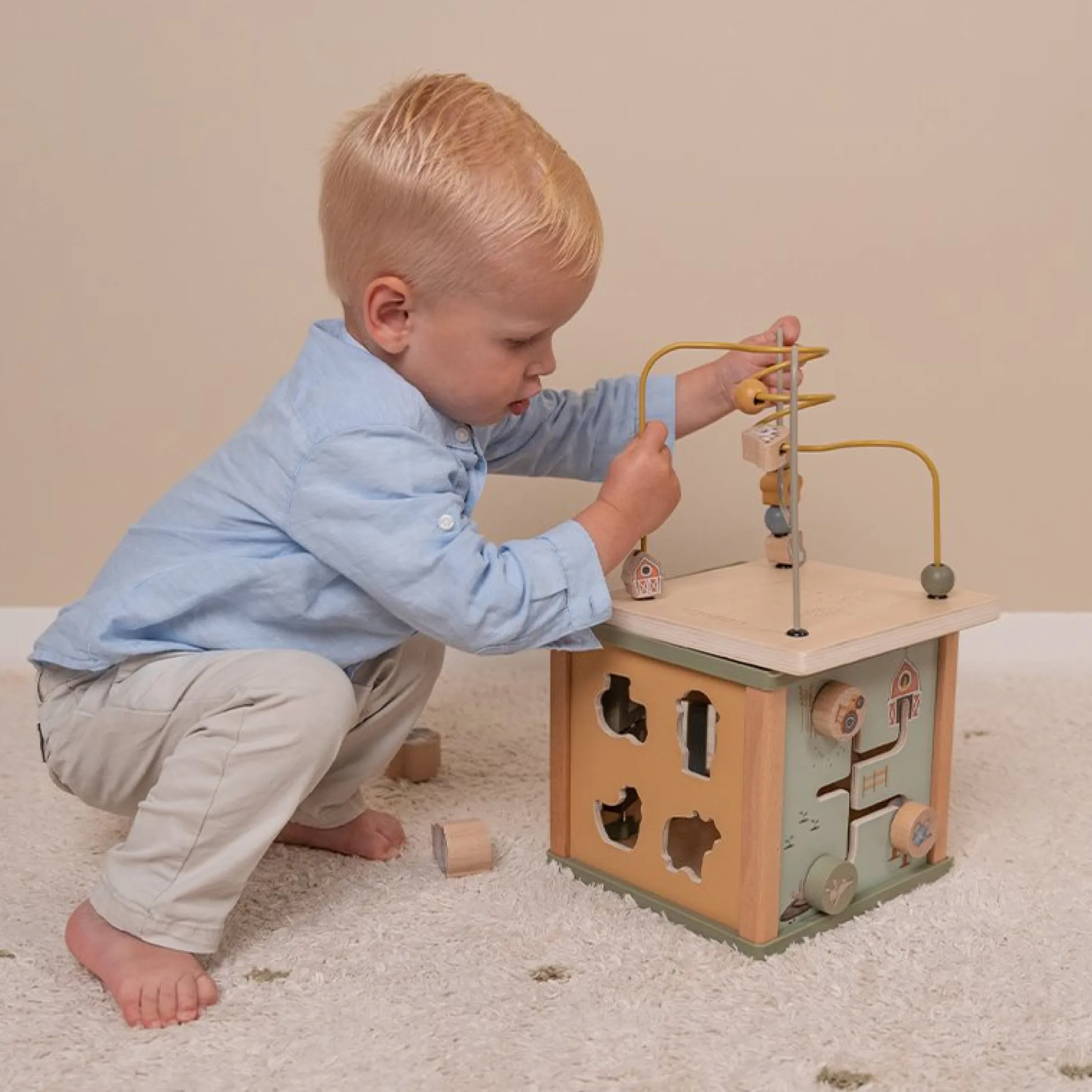 Activity cube Little Farm
