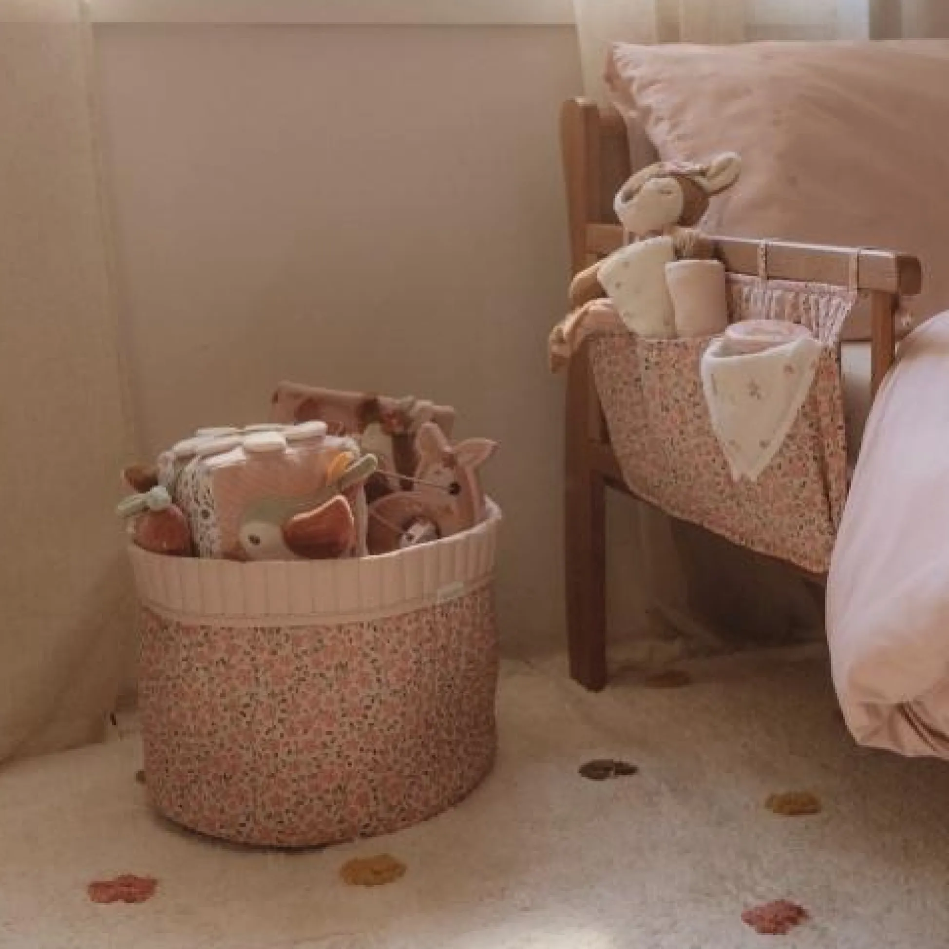 Activity Cube - Pink - Fairy Garden