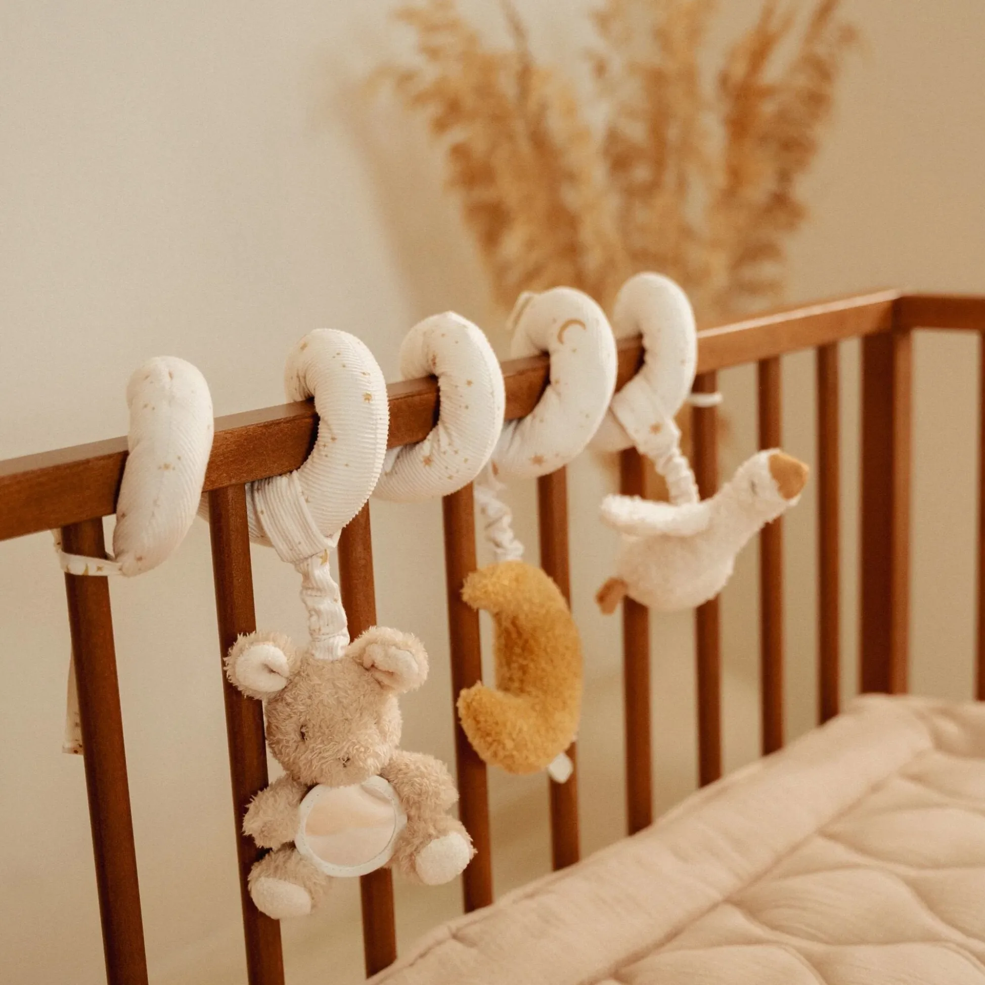 Activity Spiral - White - Newborn Naturals