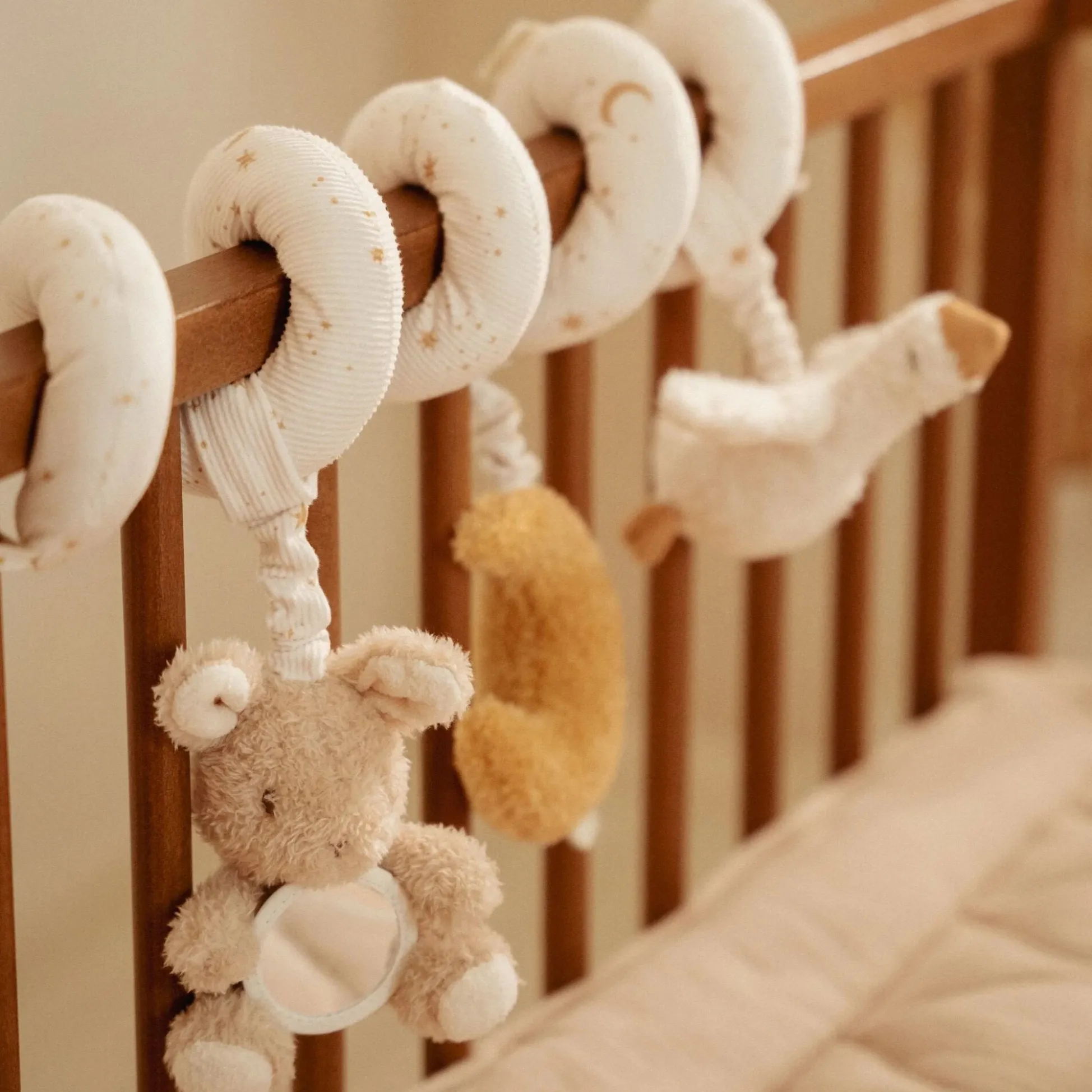 Activity Spiral - White - Newborn Naturals