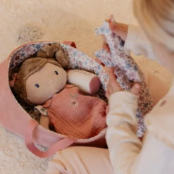Baby doll in basket Rosa GRS