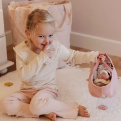 Baby doll in basket Rosa GRS