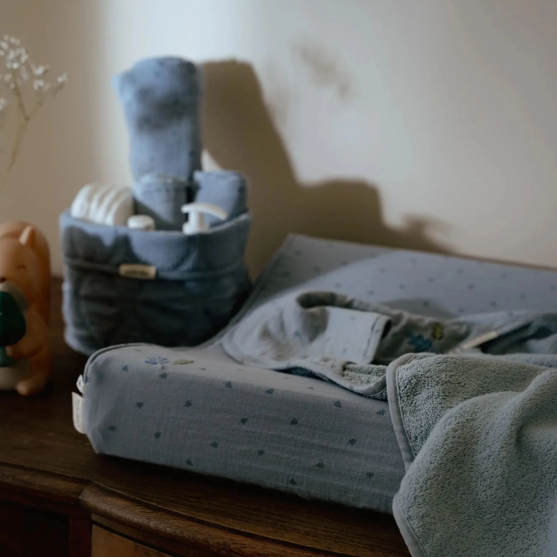 Basket small - Blue - Essentials