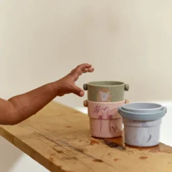 Bath cups