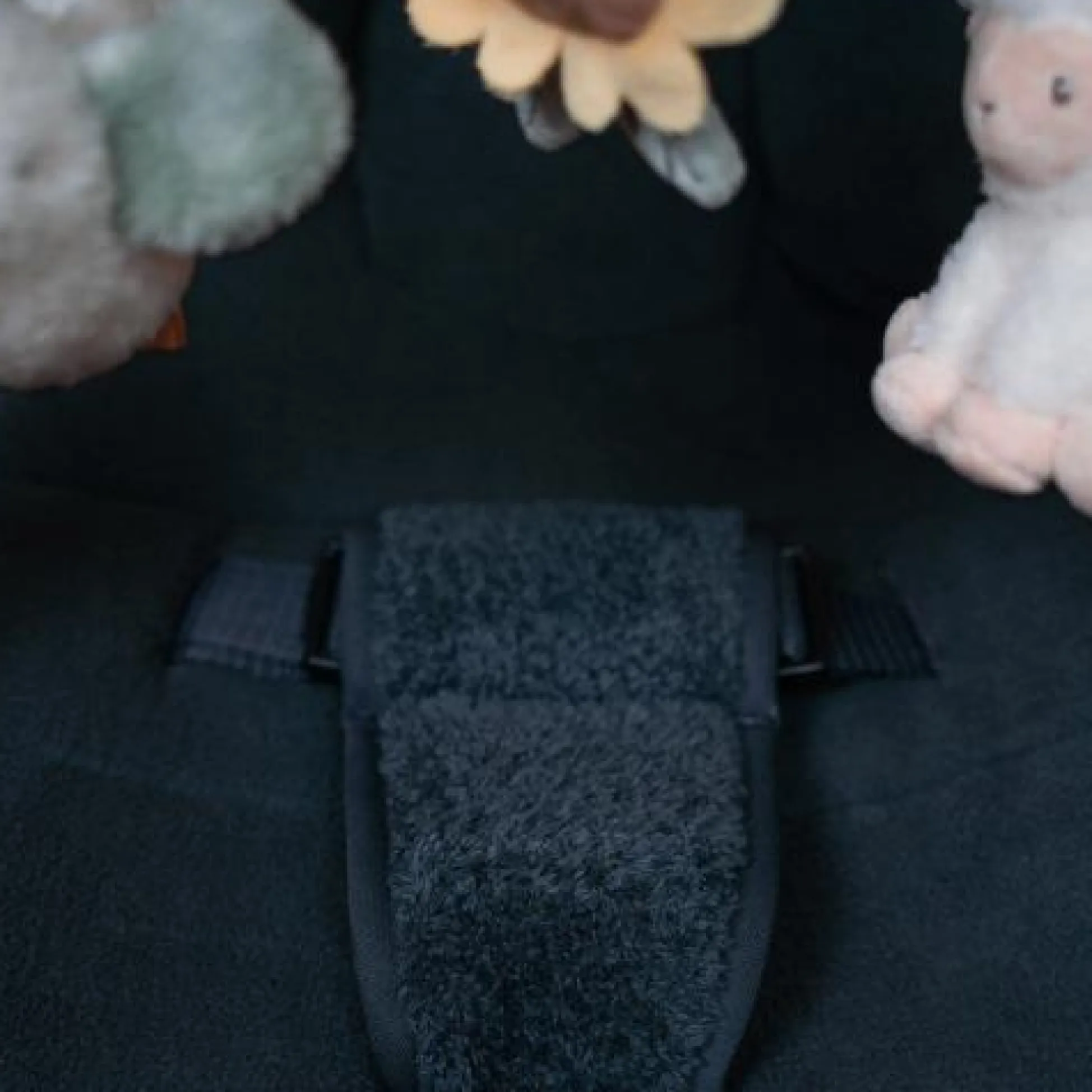 Bouncer - Gray - Essentials