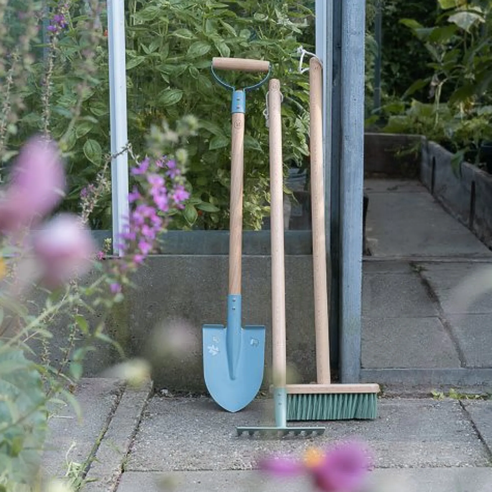 Broom - Forest Friends