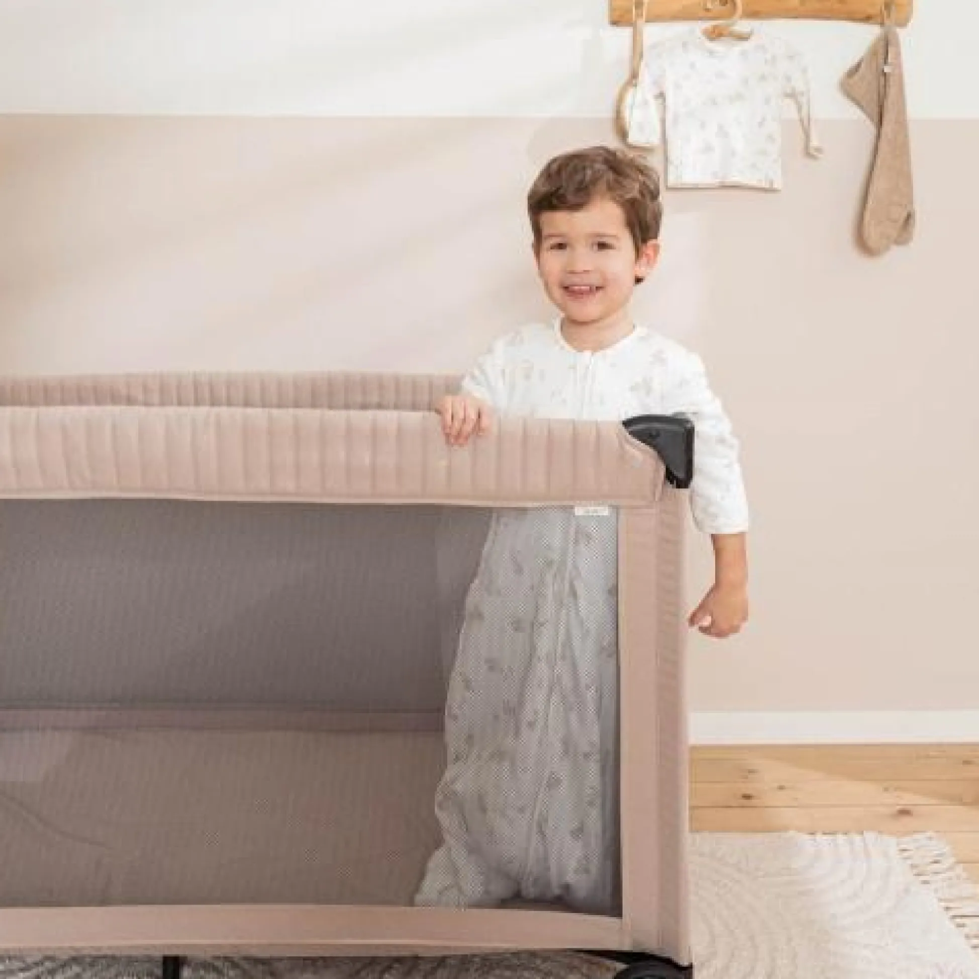 Camping bed - Beige - Essentials