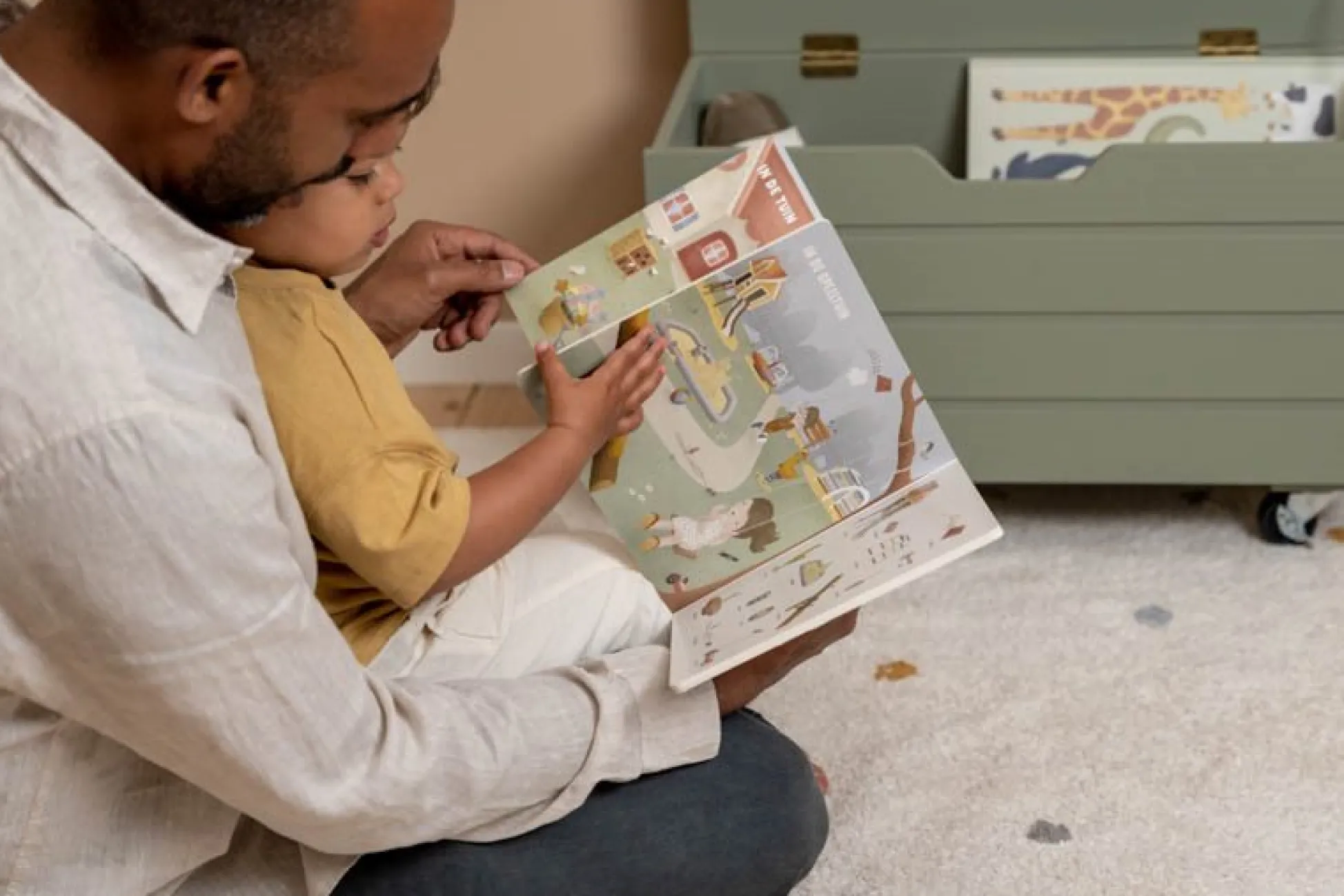 Children's book My Look Book, the world around you - NL