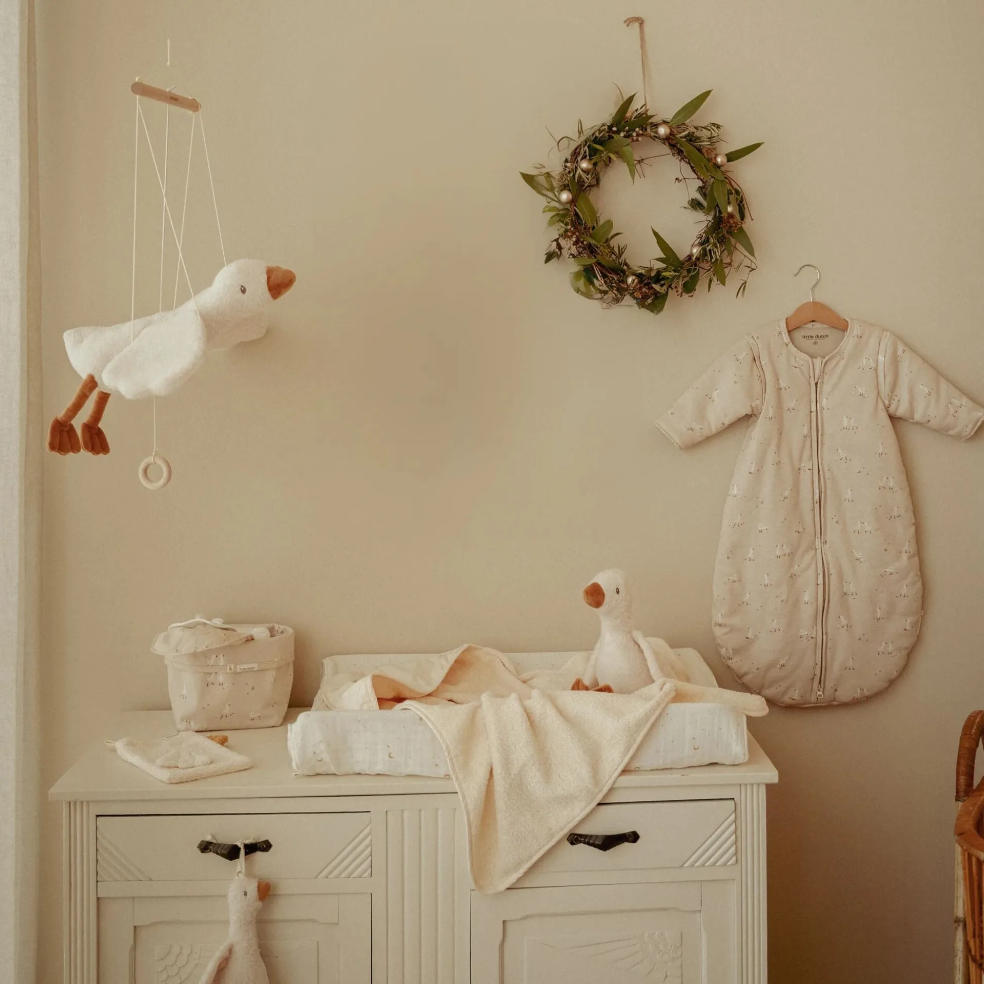 Commodemandje klein - White - Newborn Naturals - Little Goose