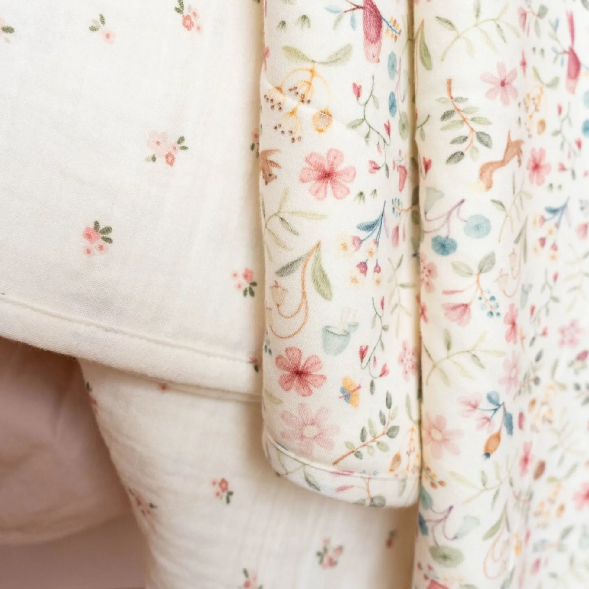 Cradle blanket - White - Fairy Garden - Fairy Blossom