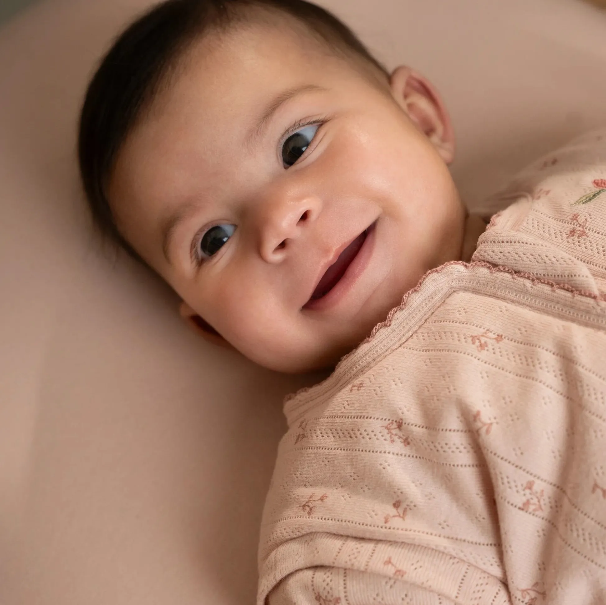 Cradle fitted sheet - Pink - Essentials