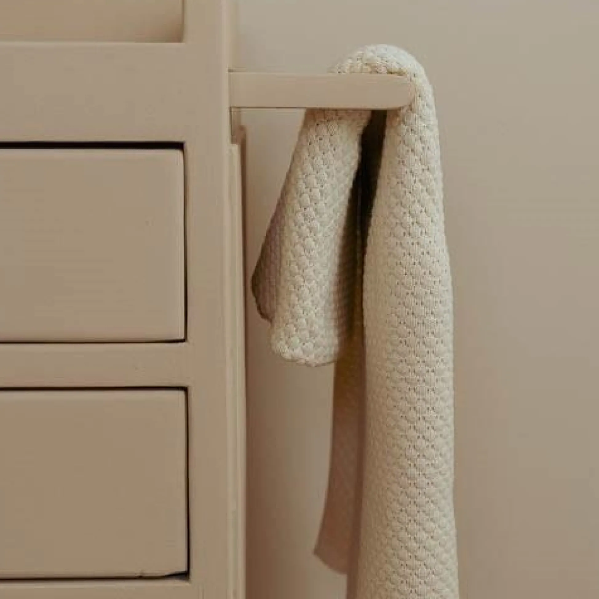 Crib blanket - White - Essentials