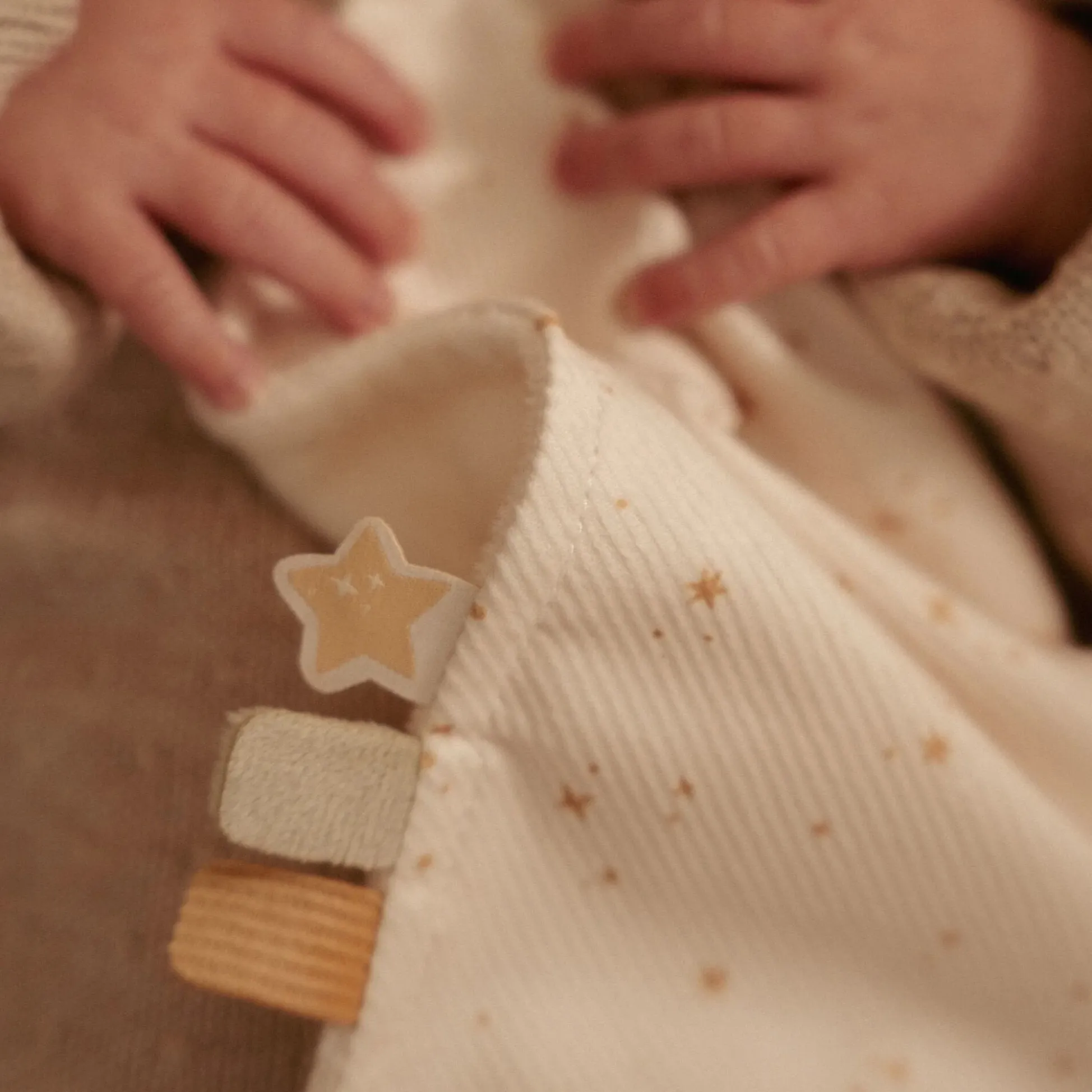 Cuddle cloth with teething ring - Newborn Naturals