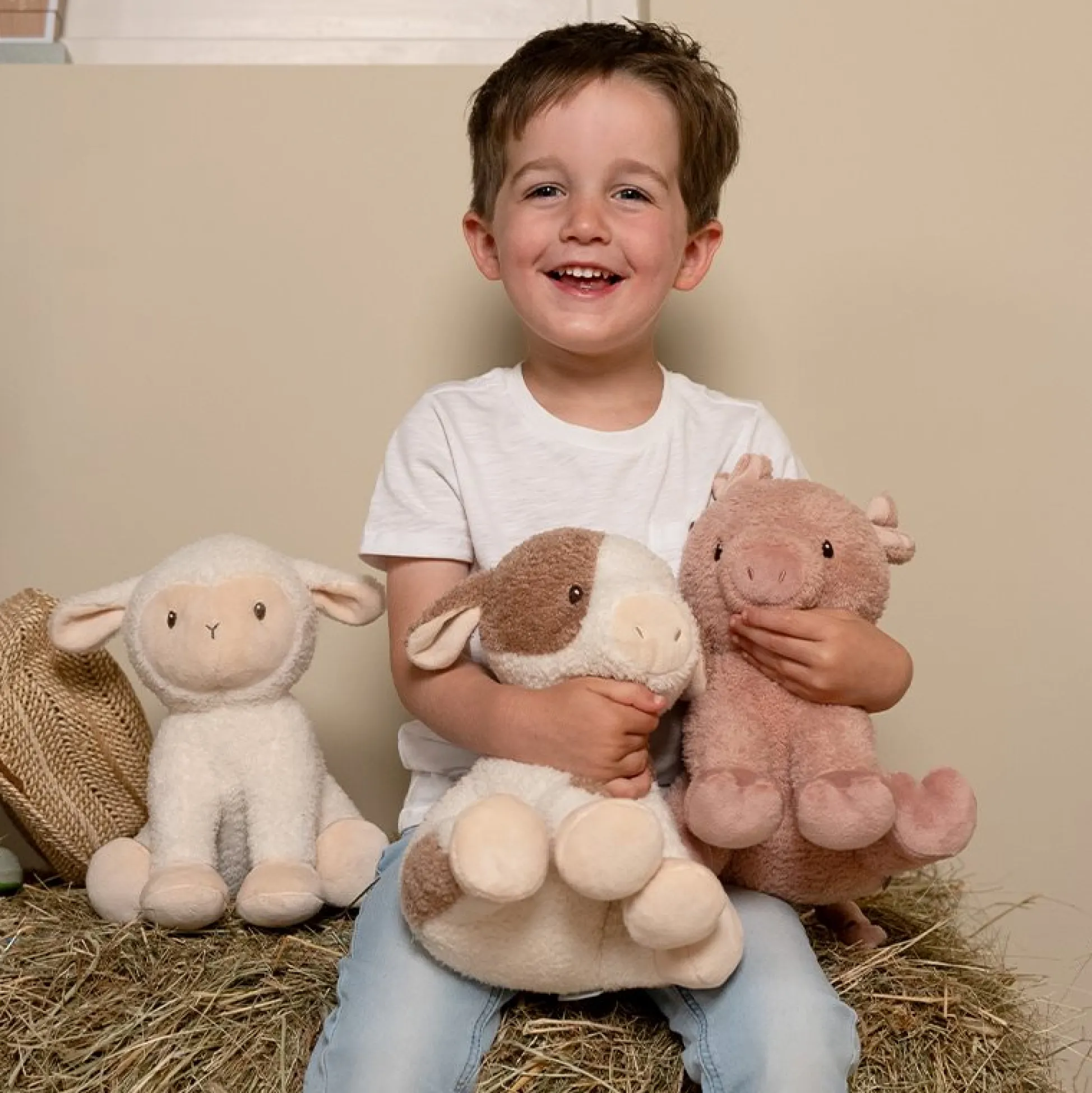 Cuddle Cow 17cm Little Farm