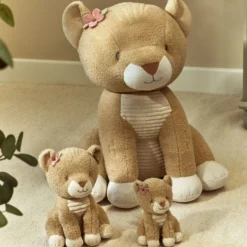Cuddly toy Lioness - 60 cm