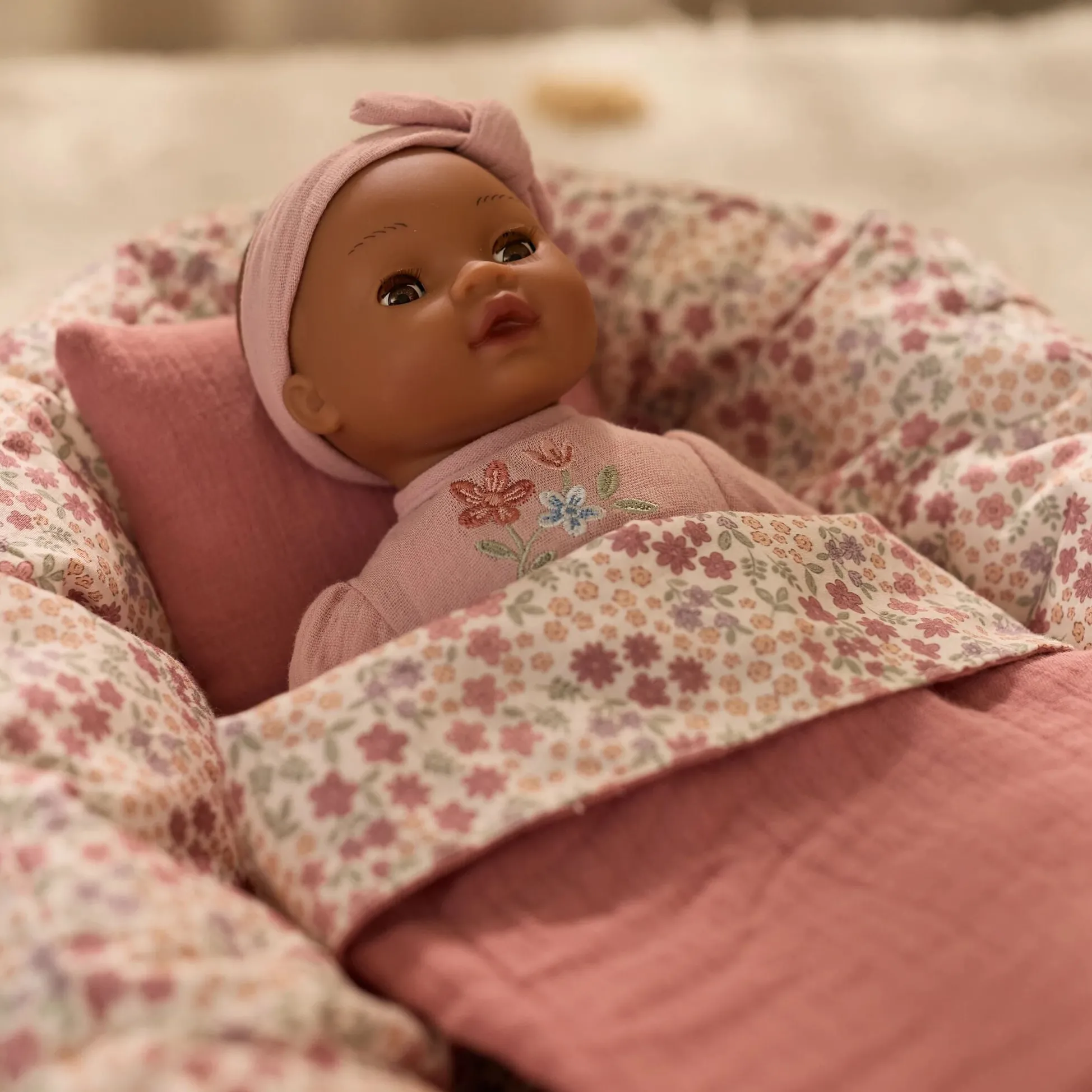 Doll's carrycot - Pink