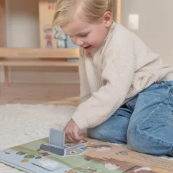 Flap Book Farm - Multicolored