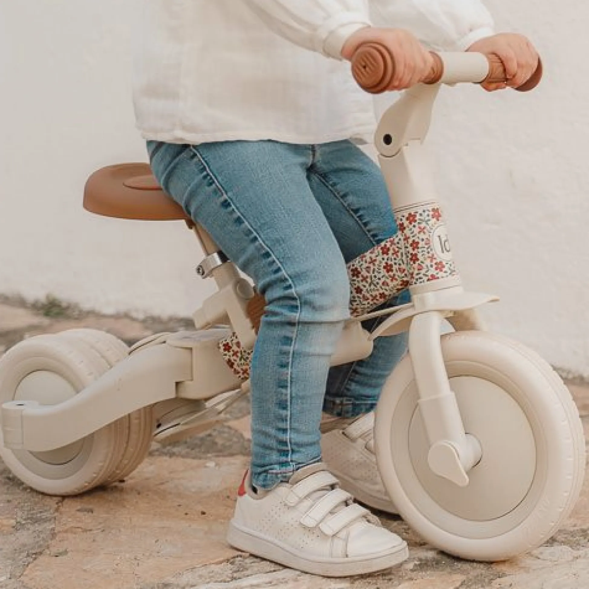 4 in 1 tricycle off white