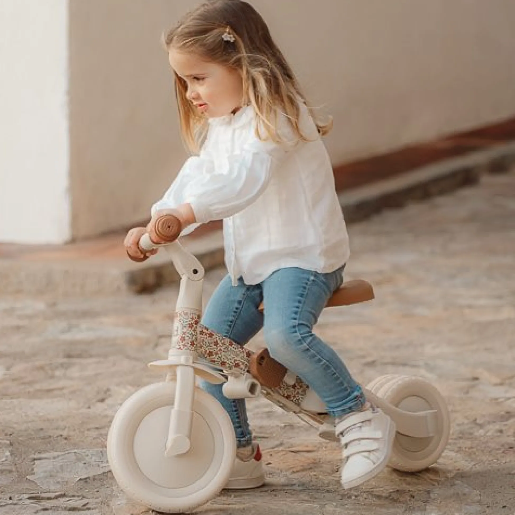 4 in 1 tricycle off white