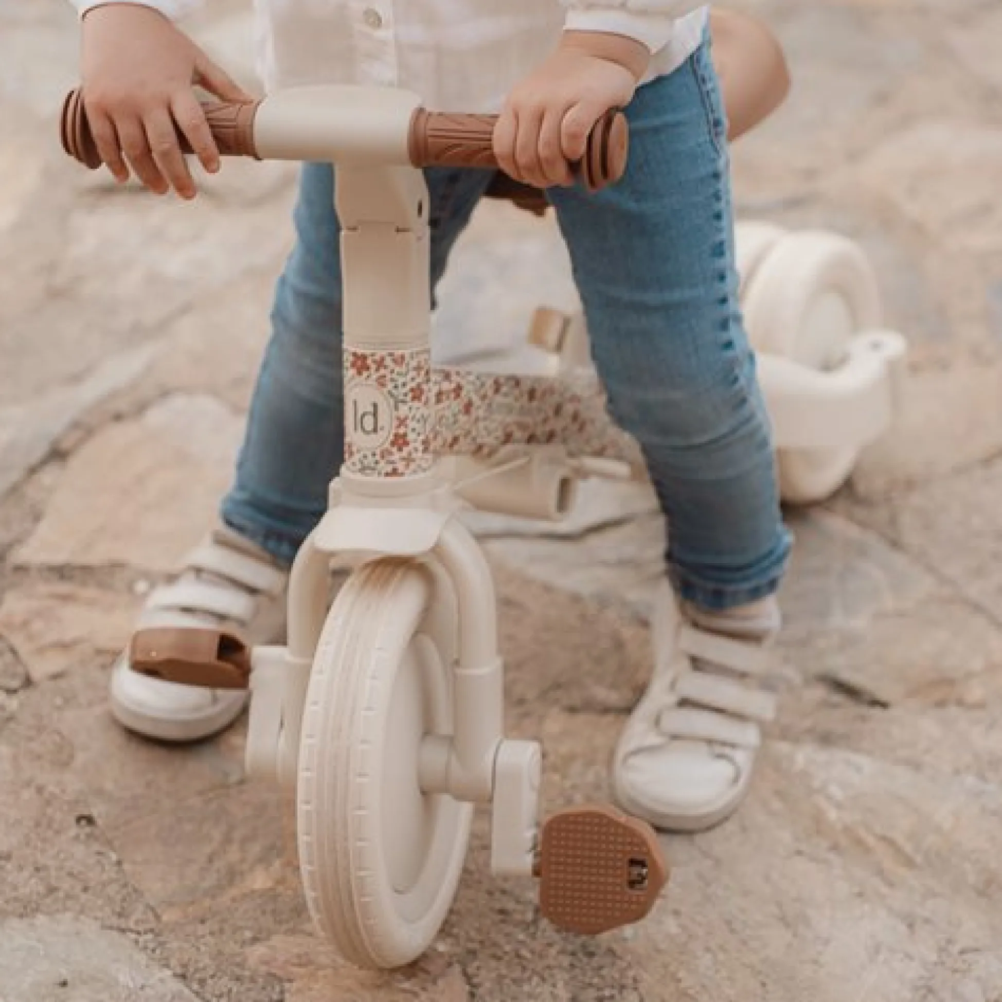 4 in 1 tricycle off white