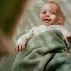 Knitted cradle blanket – Green – Essentials