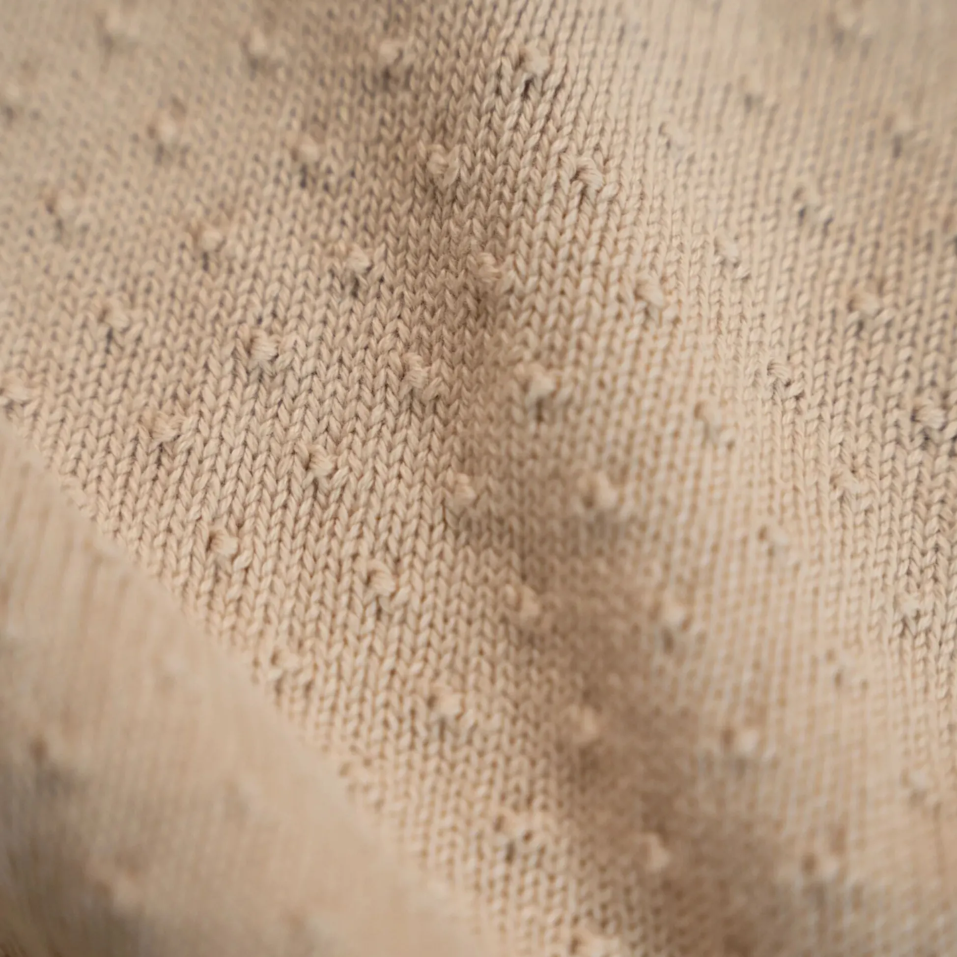 Knitted crib blanket – Beige – Essentials