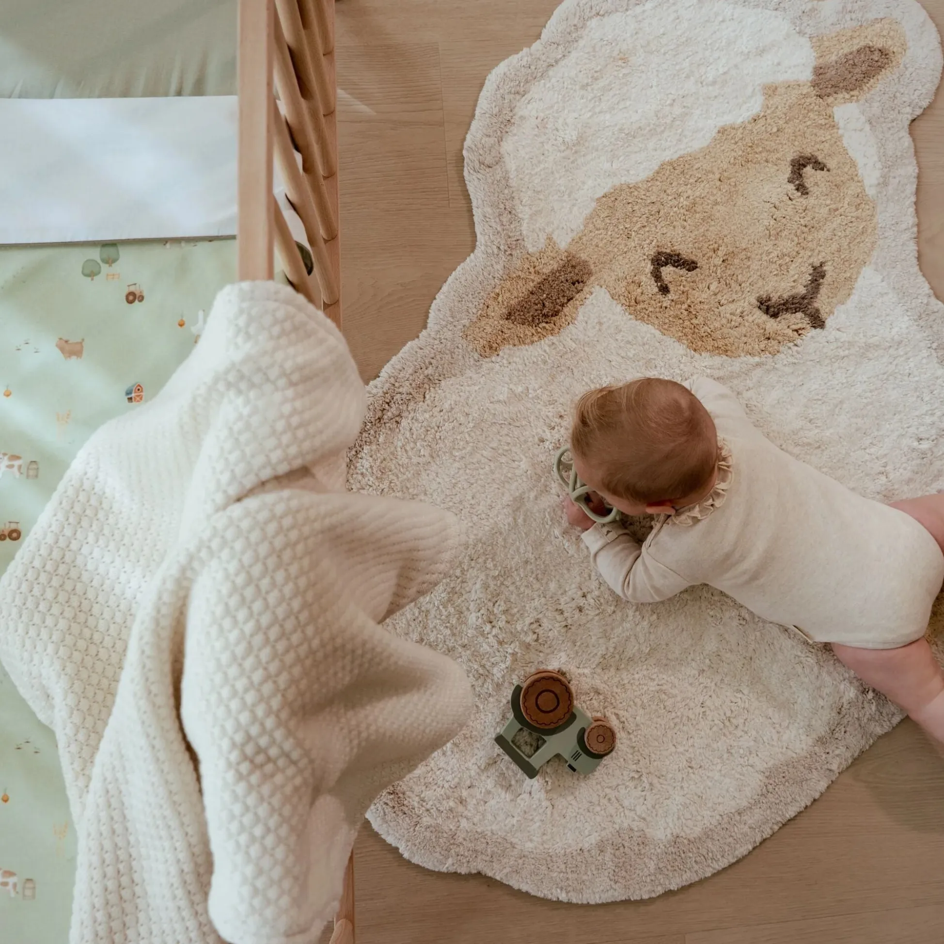 Knitted crib blanket – White – Essentials