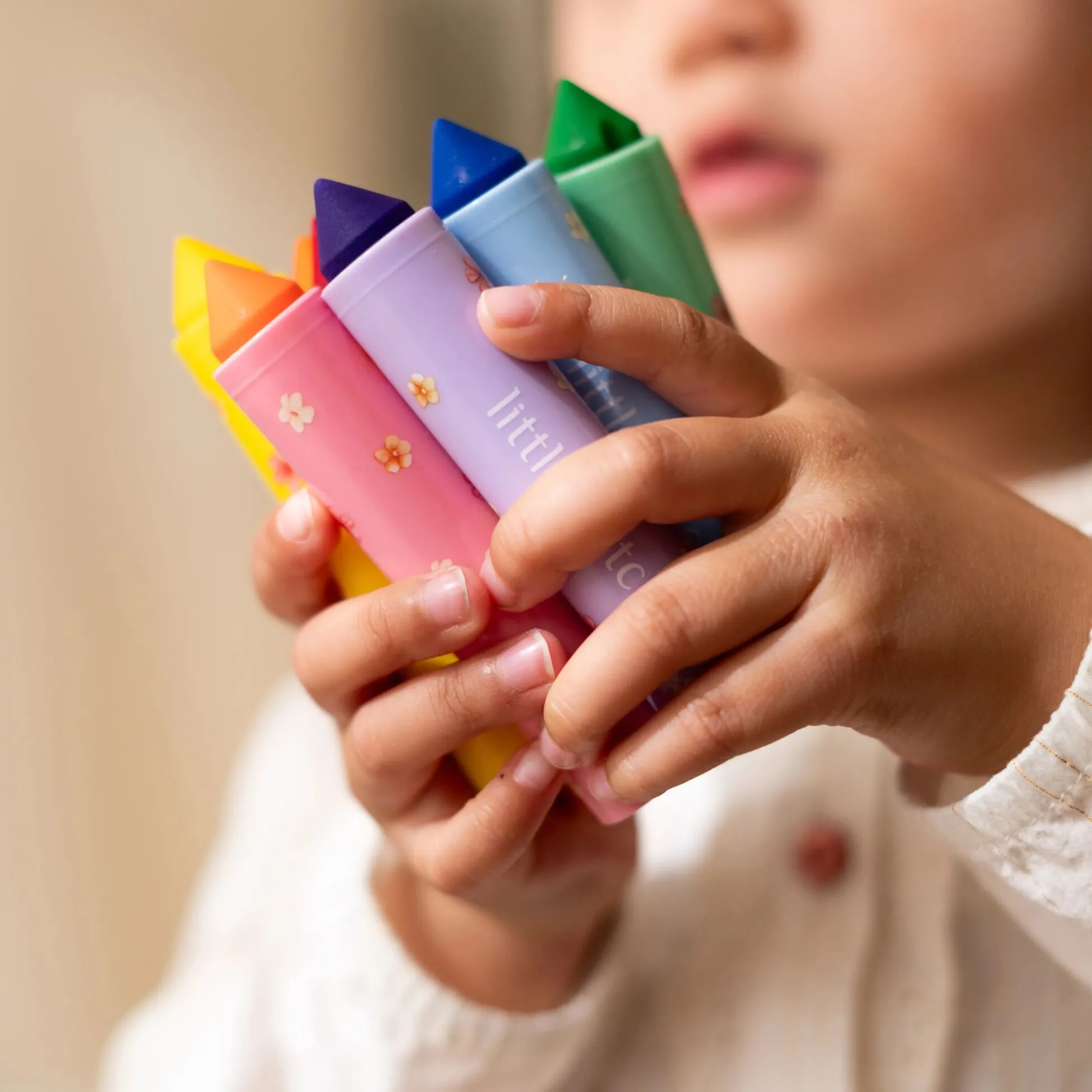 Markers - Multicolored - Essentials - Pink