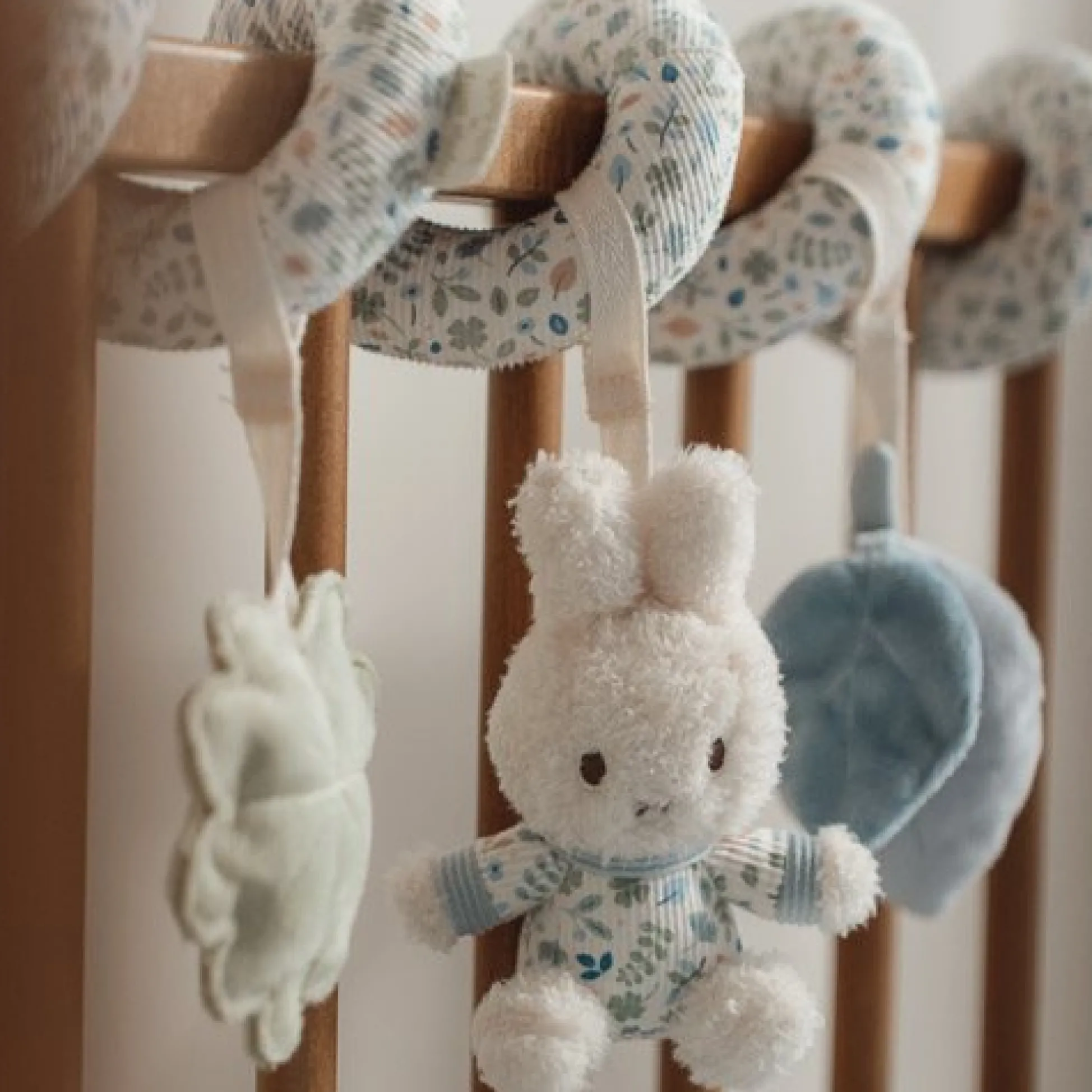 miffy activity spiral - Blue - Lucky Leaves