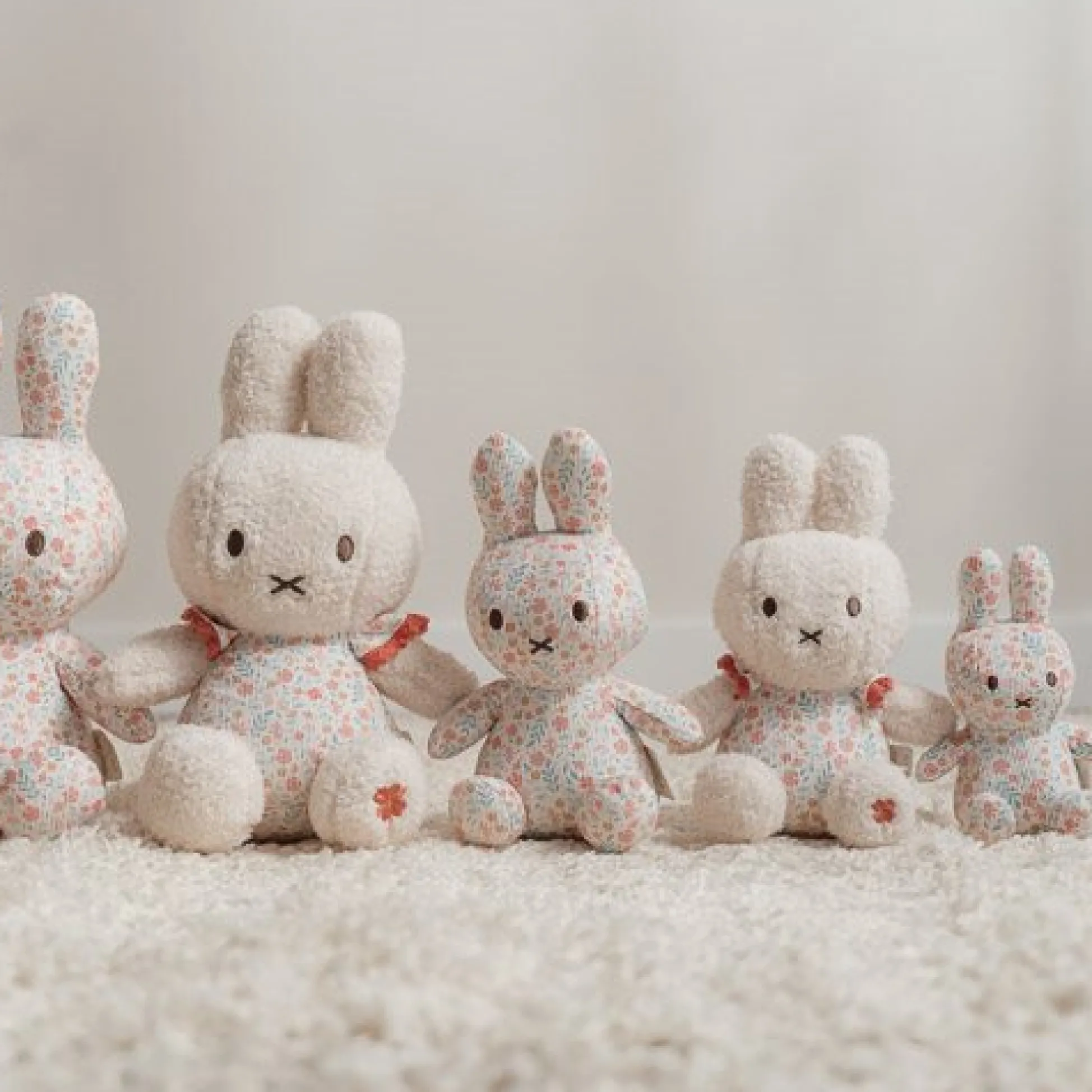 miffy cuddle all-over print 20 cm - Pink - Lucky Blossom