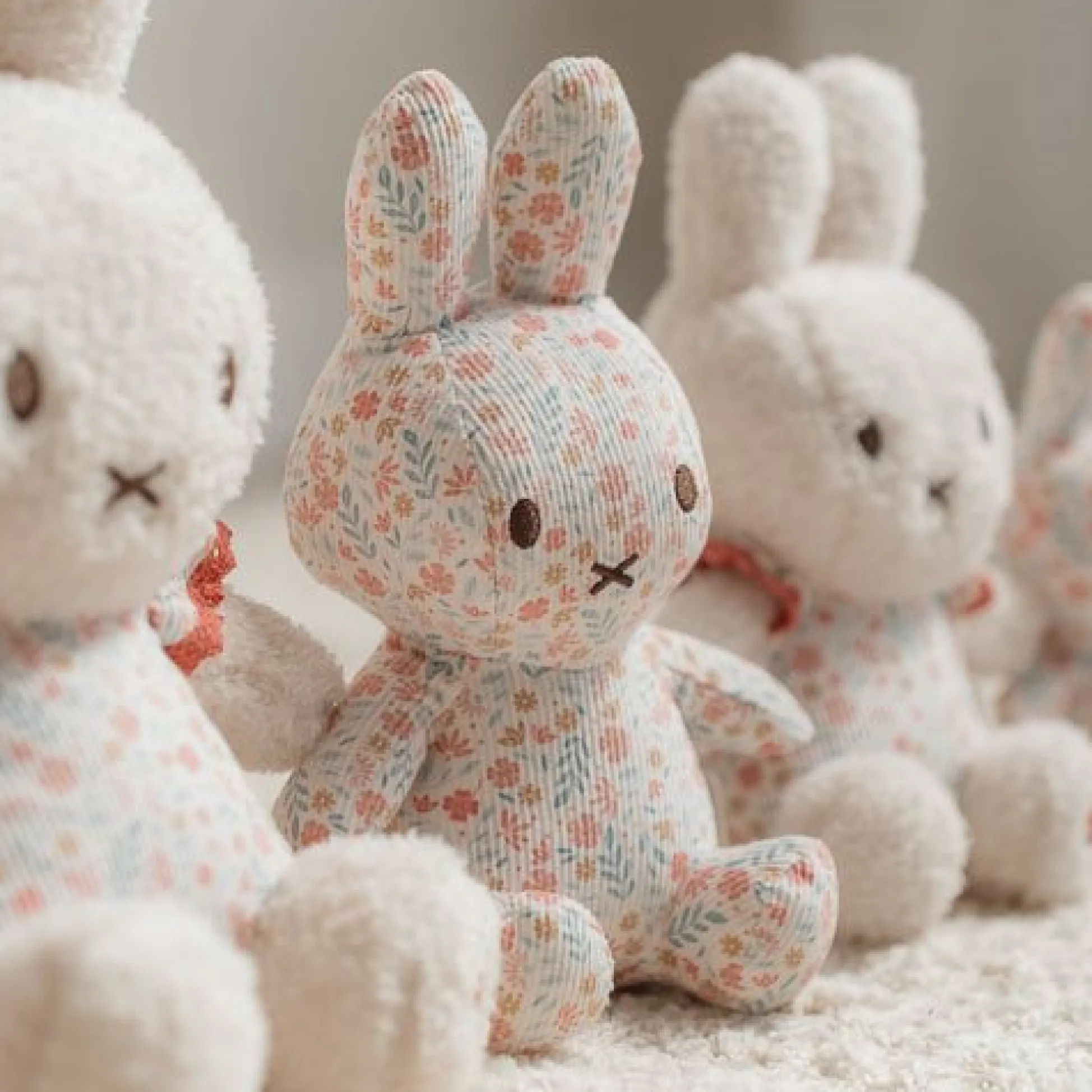 miffy cuddle all-over print 20 cm - Pink - Lucky Blossom