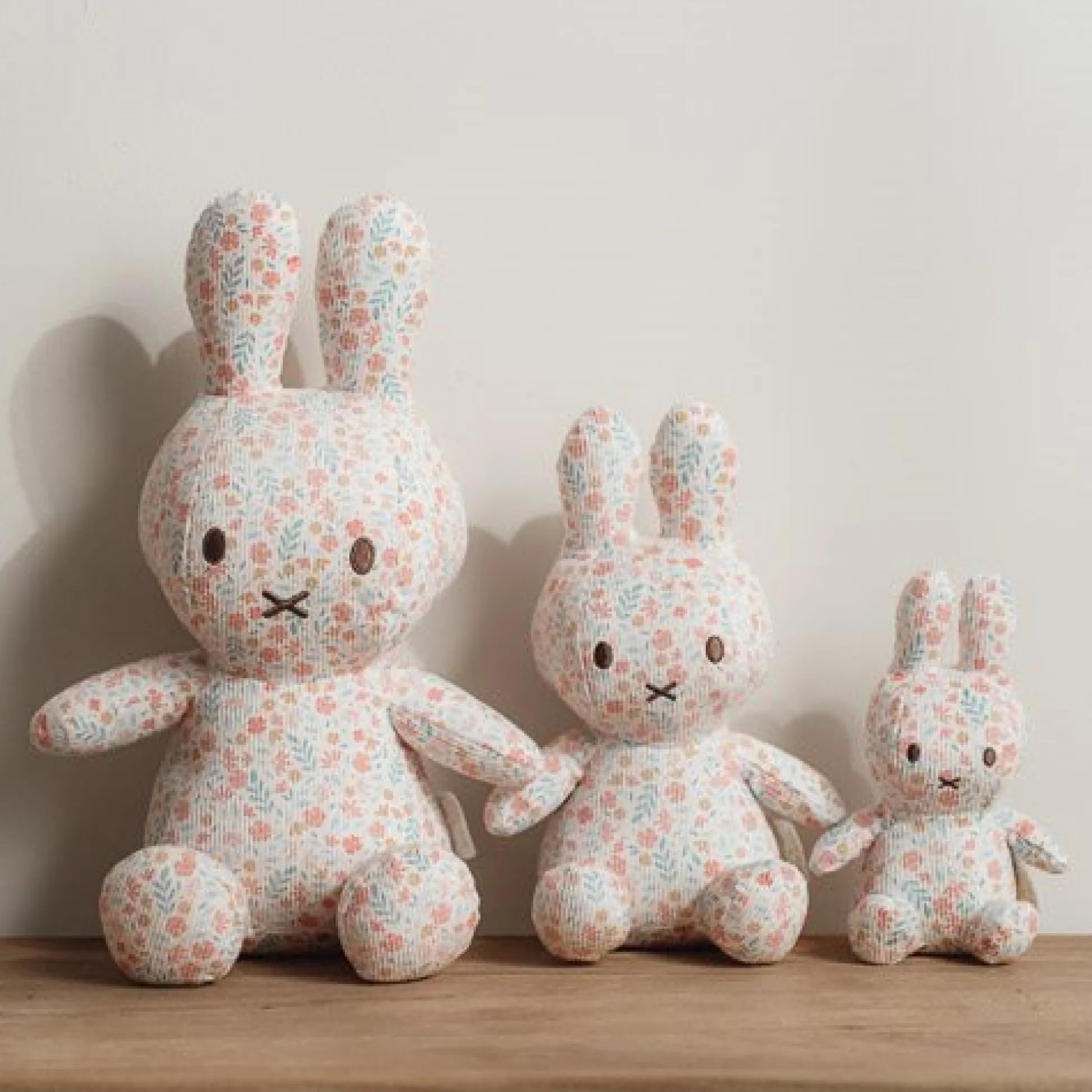 miffy cuddle all-over print 30 cm - Pink - Lucky Blossom