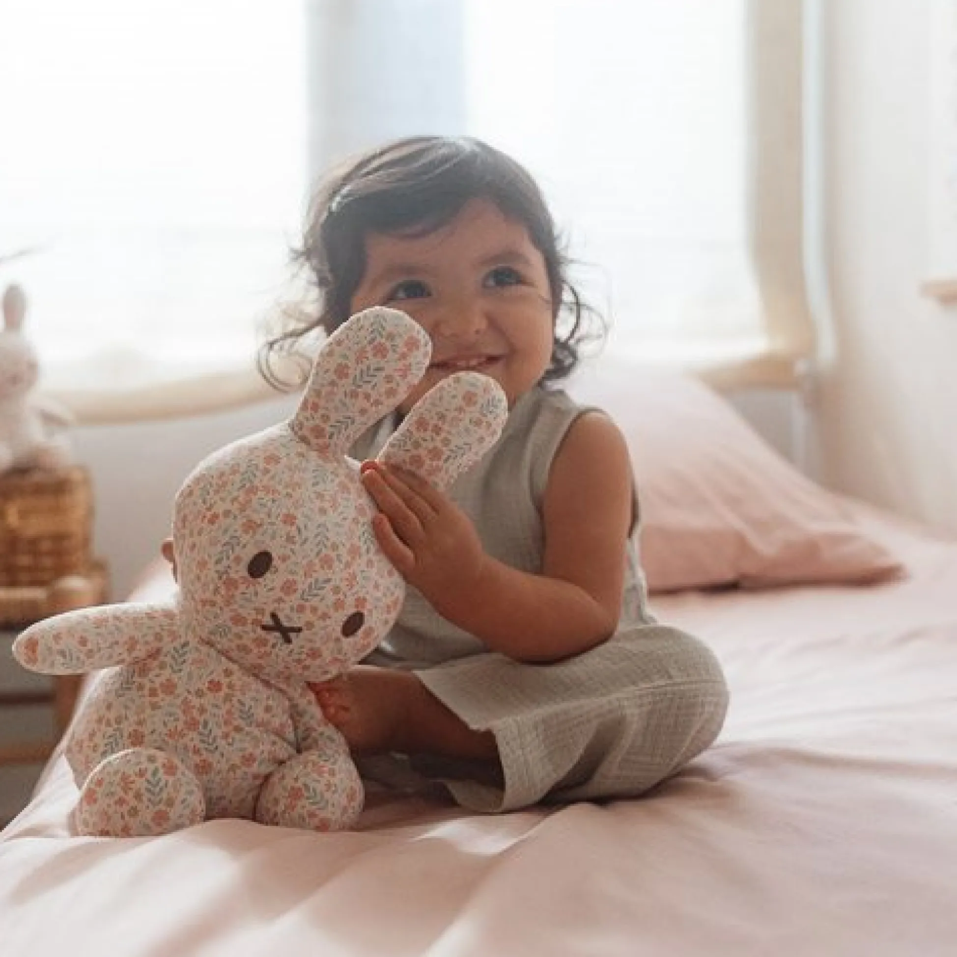 miffy cuddle all-over print 30 cm - Pink - Lucky Blossom