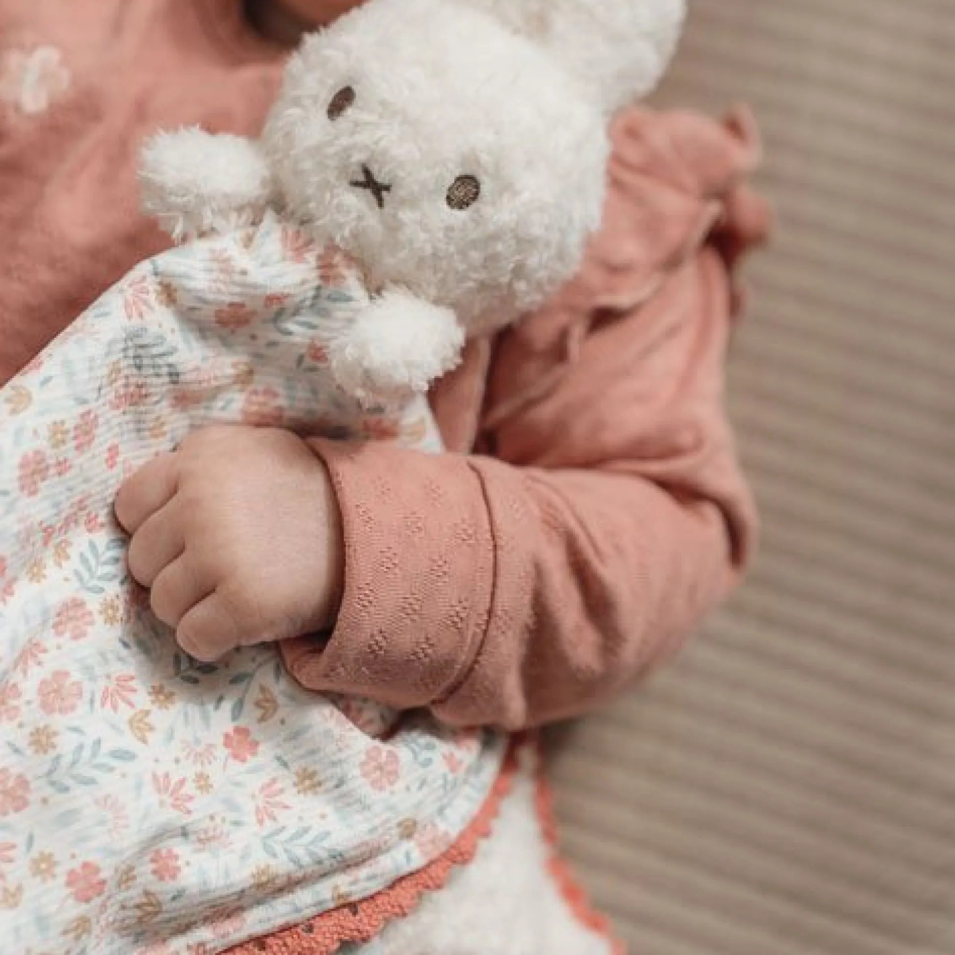 miffy cuddle cloth - Pink - Lucky Blossom