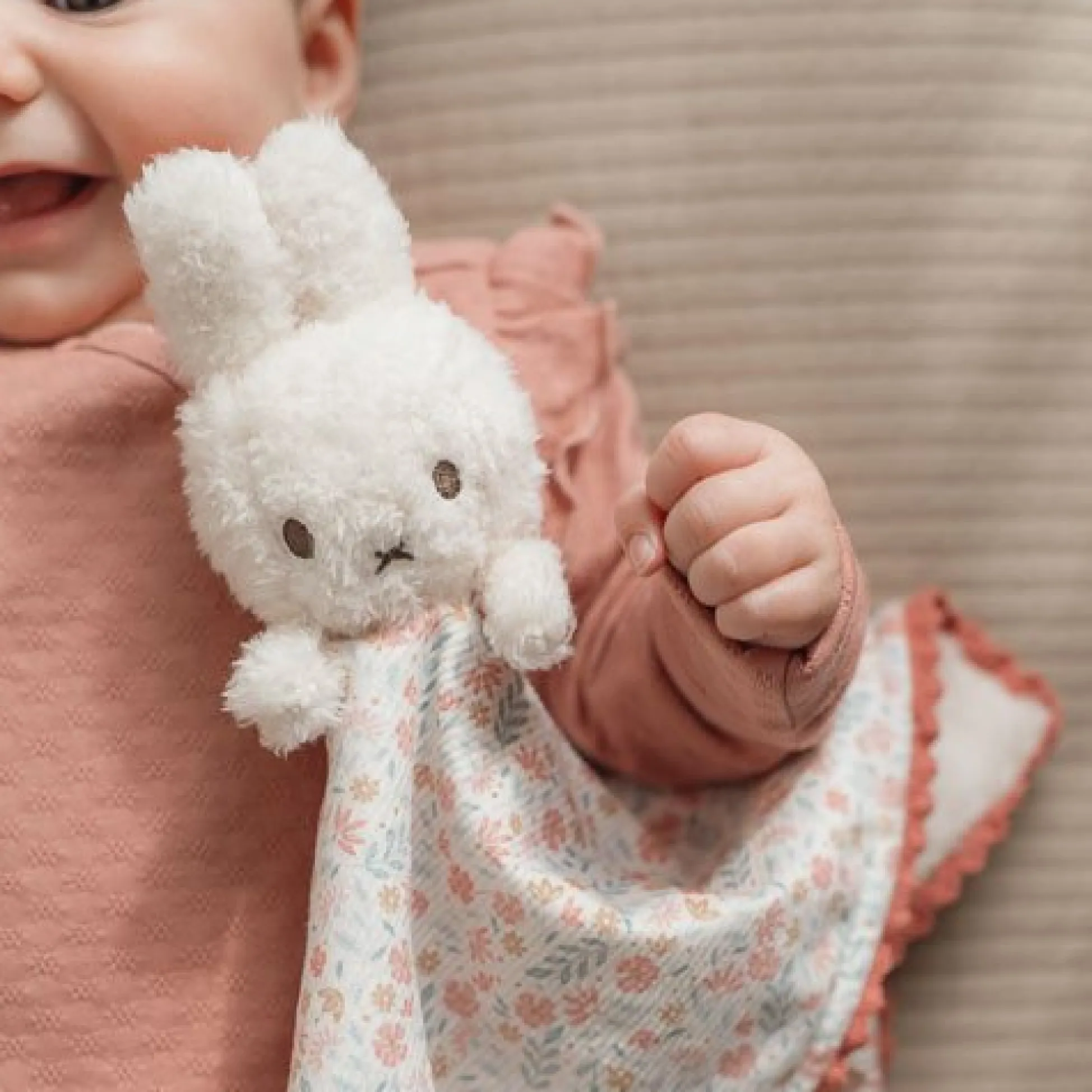 miffy cuddle cloth - Pink - Lucky Blossom