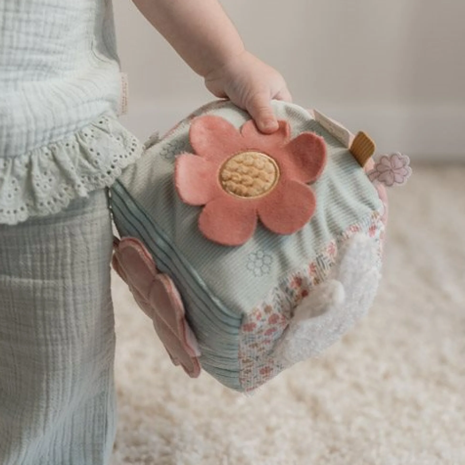 nijntje activity cube - Pink - Lucky Blossom