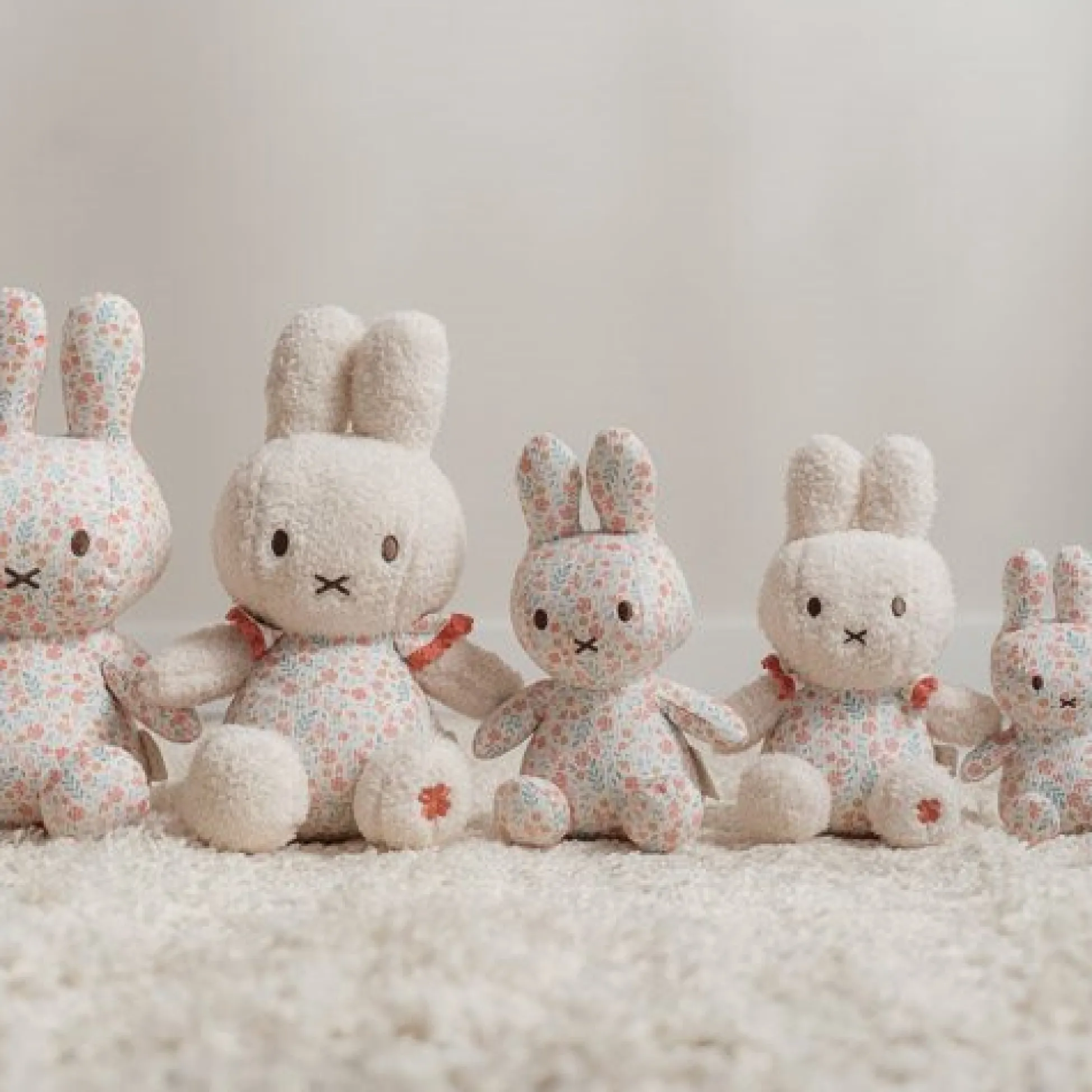 nijntje plush 20 cm - Pink - Lucky Blossom