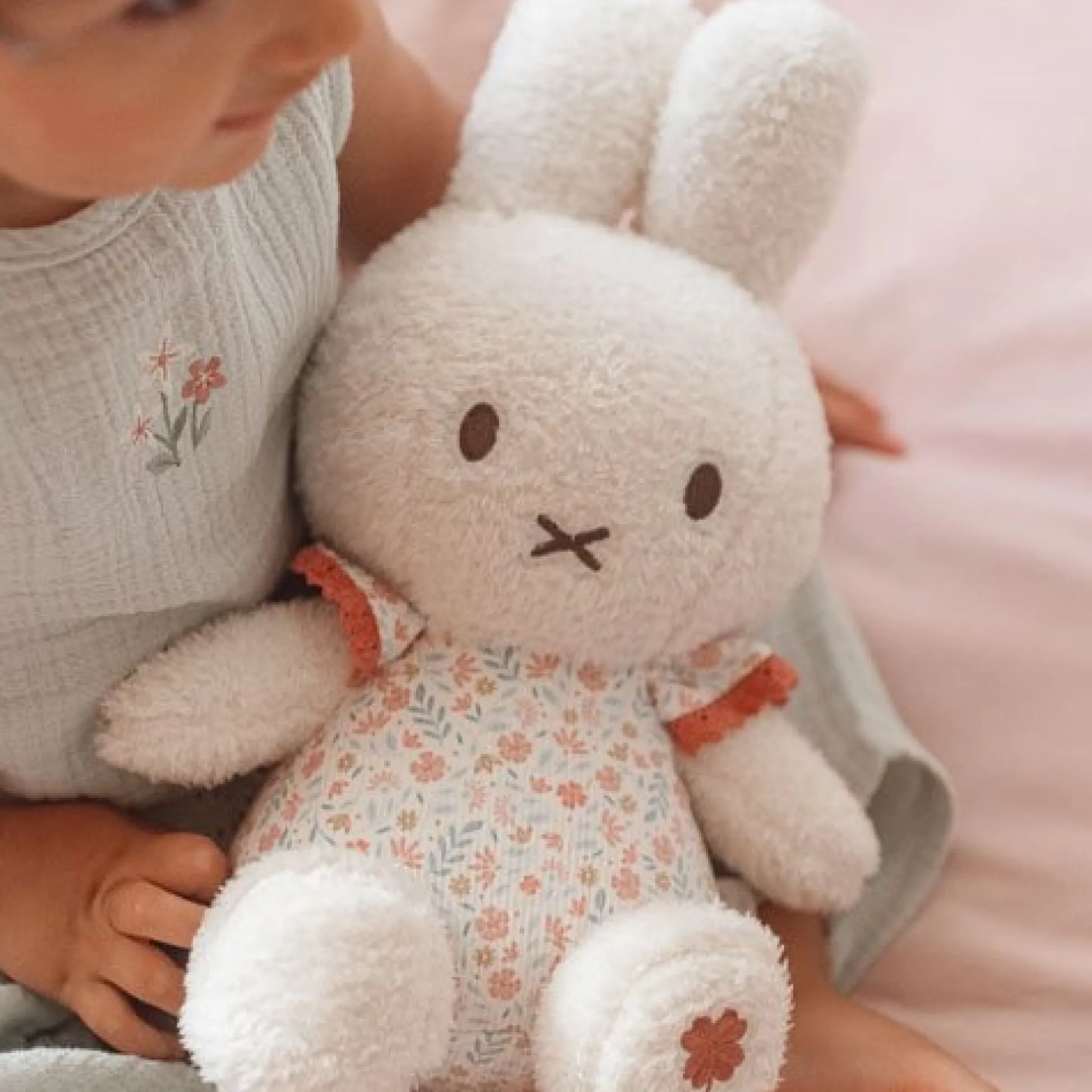 nijntje plush 20 cm - Pink - Lucky Blossom