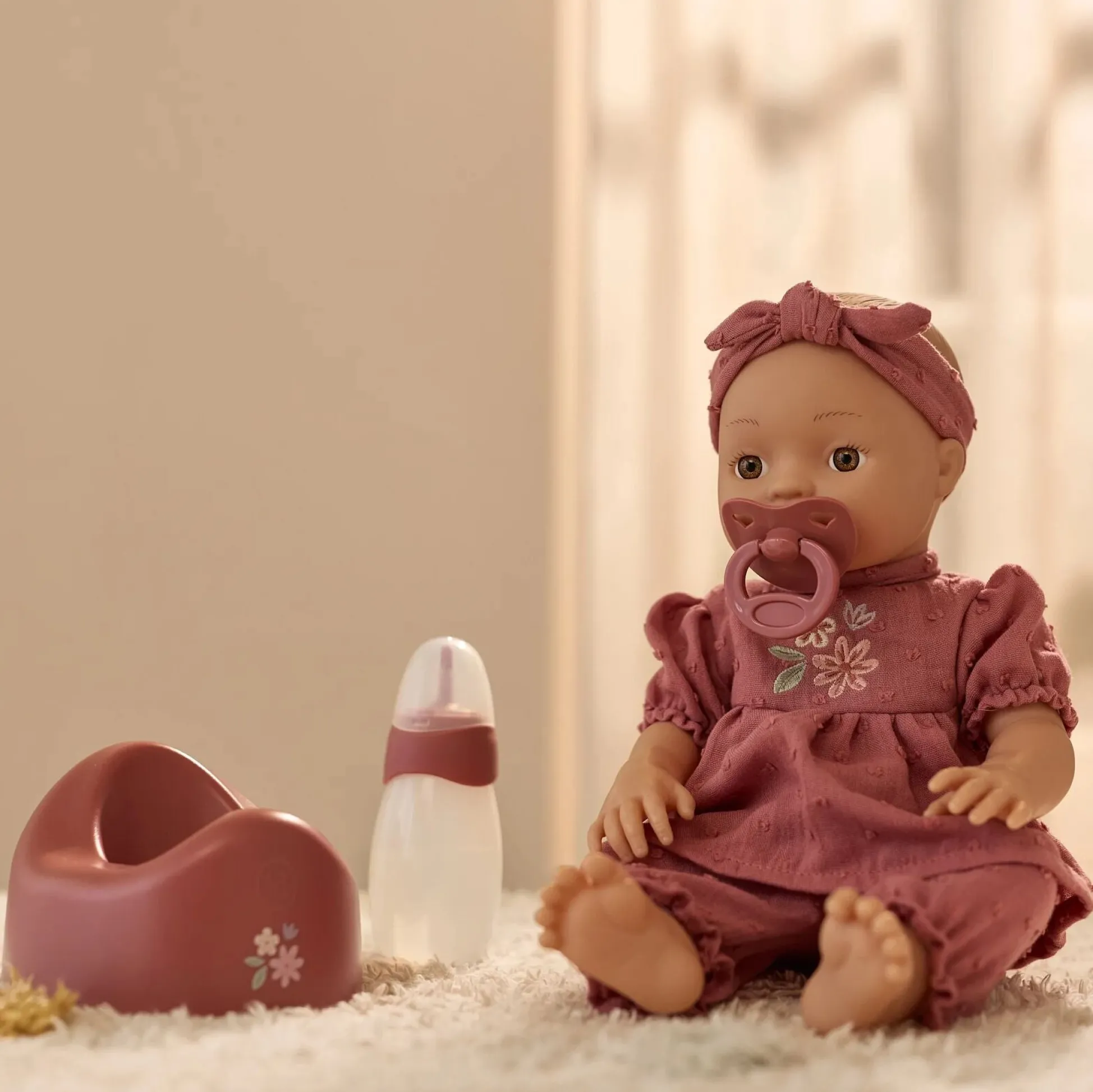 Pee doll Livia