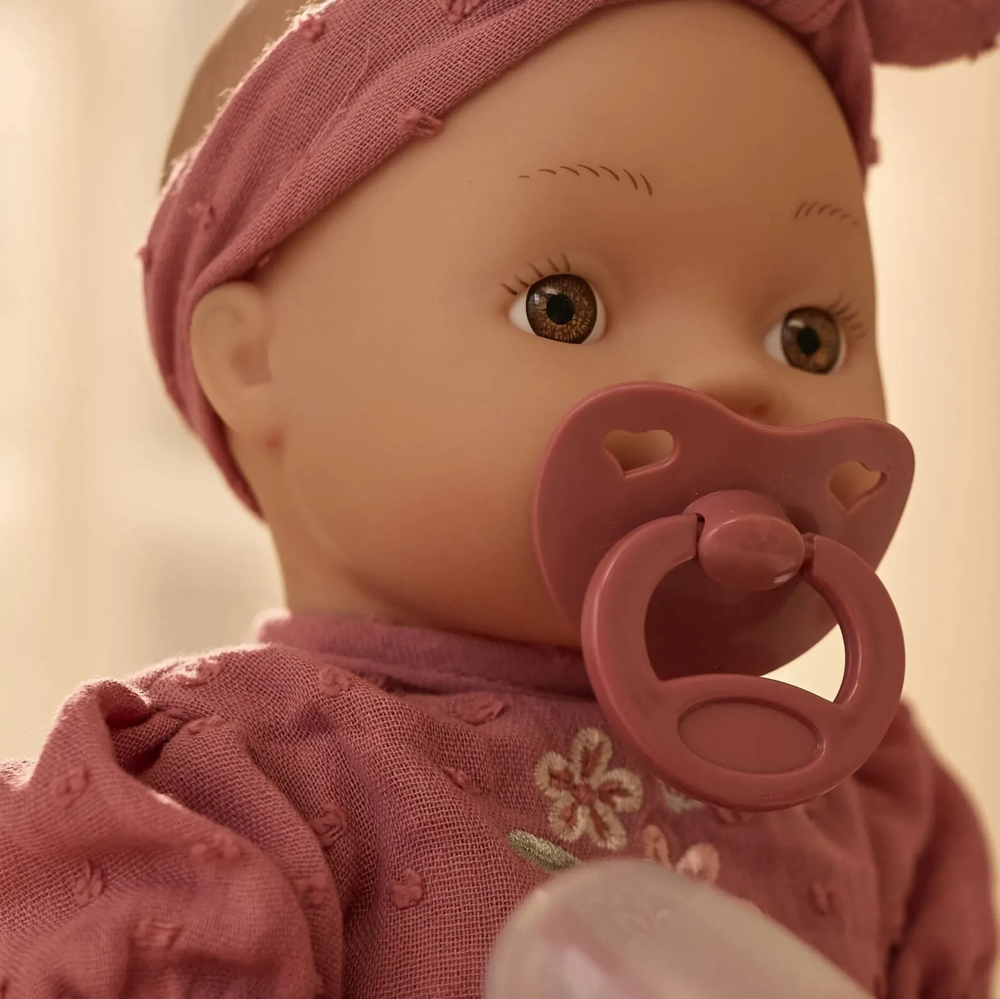 Pee doll Livia