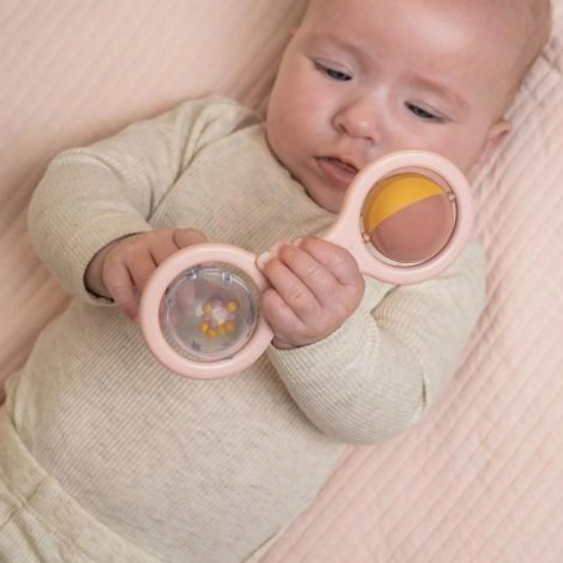 Rattle with balls - Pink - Essentials