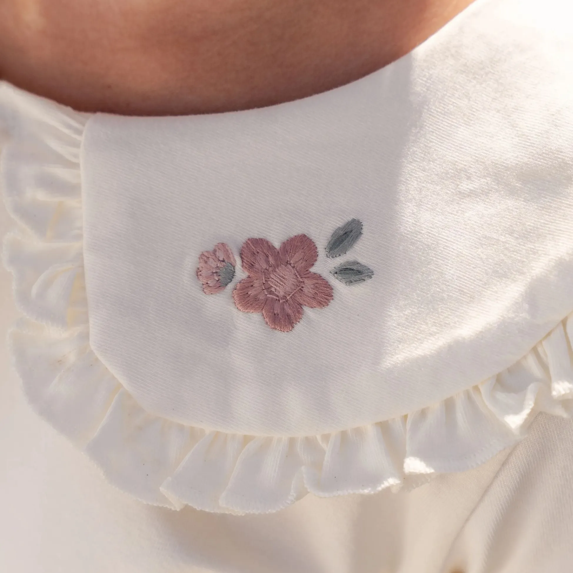 Short sleeve shirt with collar - White
