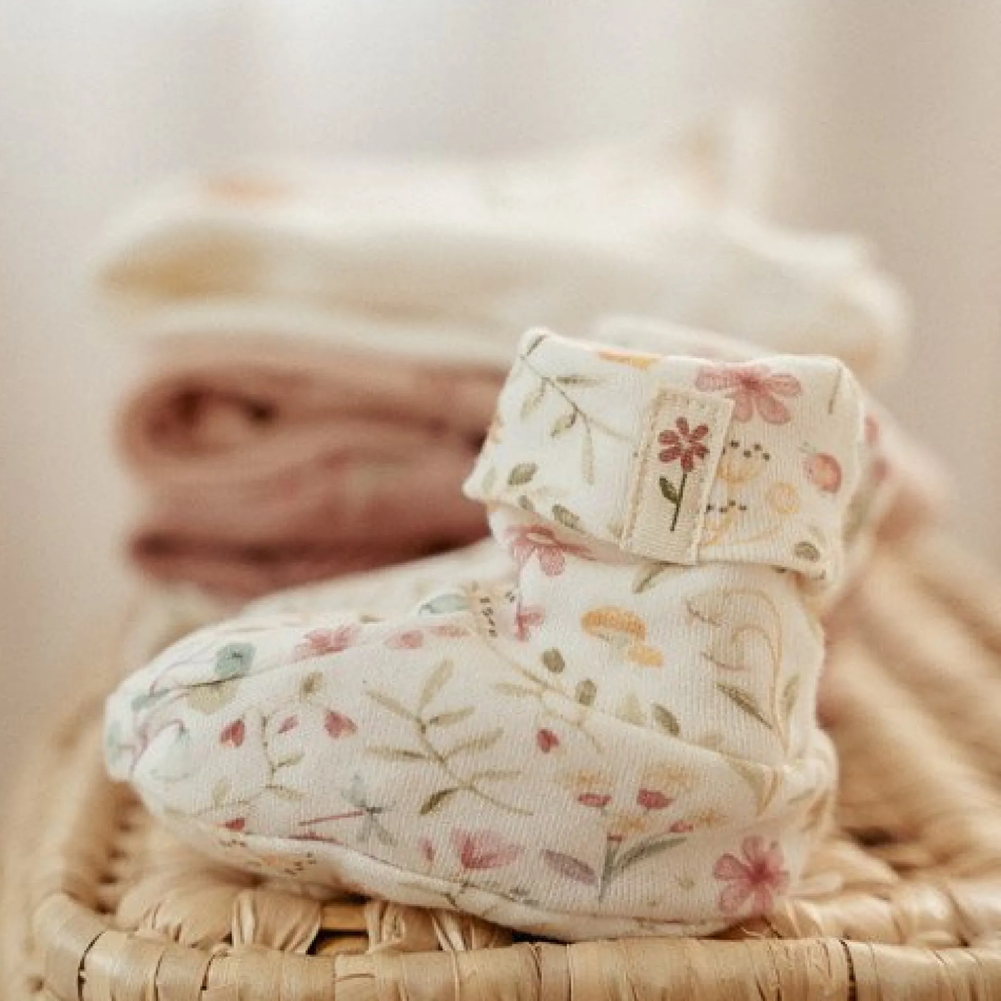 Slippers - White - Fairy Garden