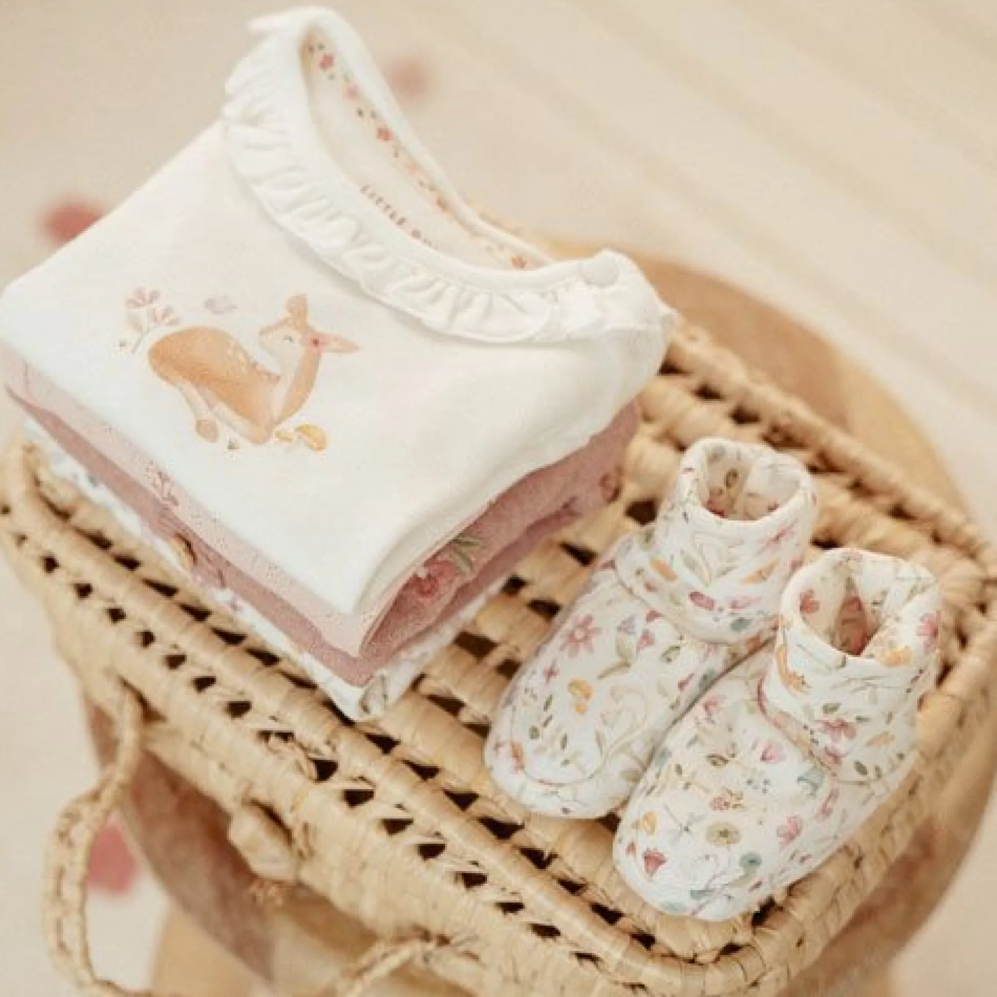Slippers - White - Fairy Garden