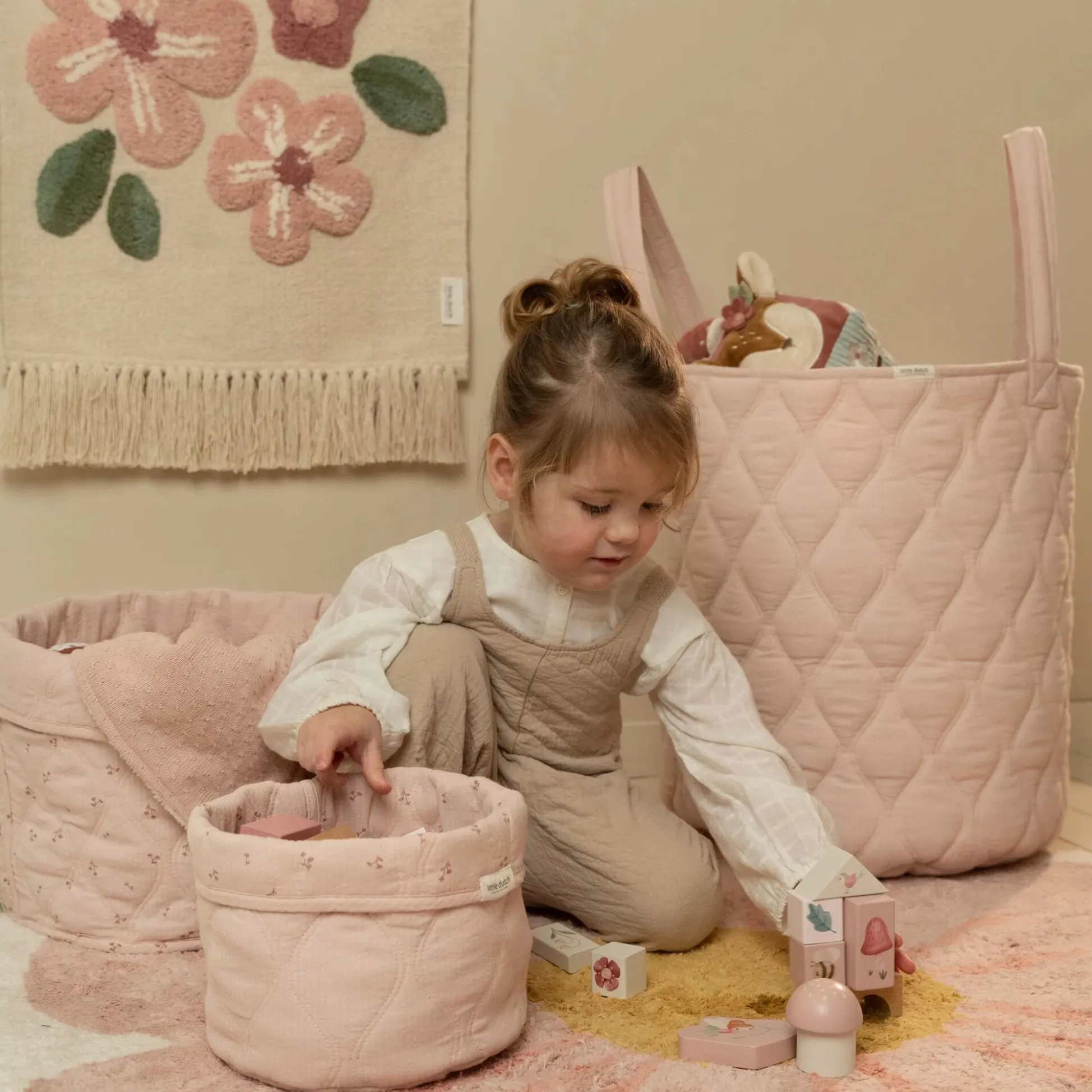 Storage basket medium - Pink - Essentials