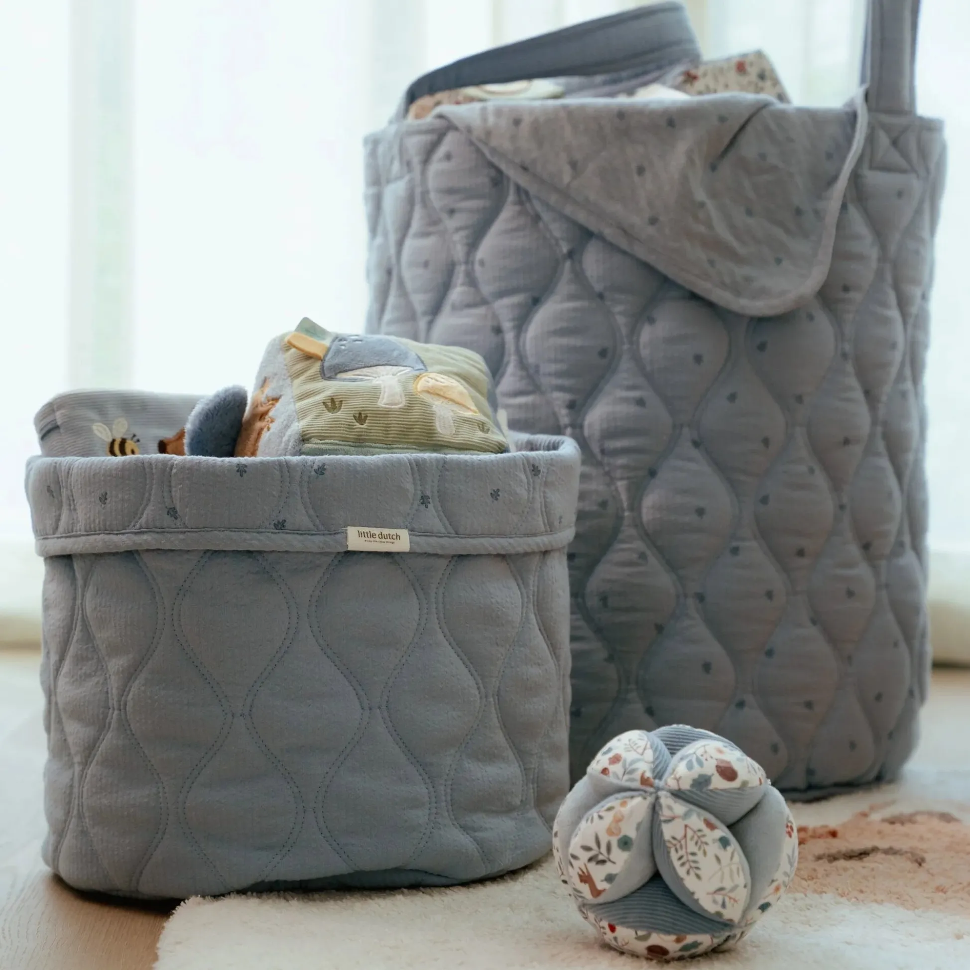 Storage basket small - Blue - Essentials