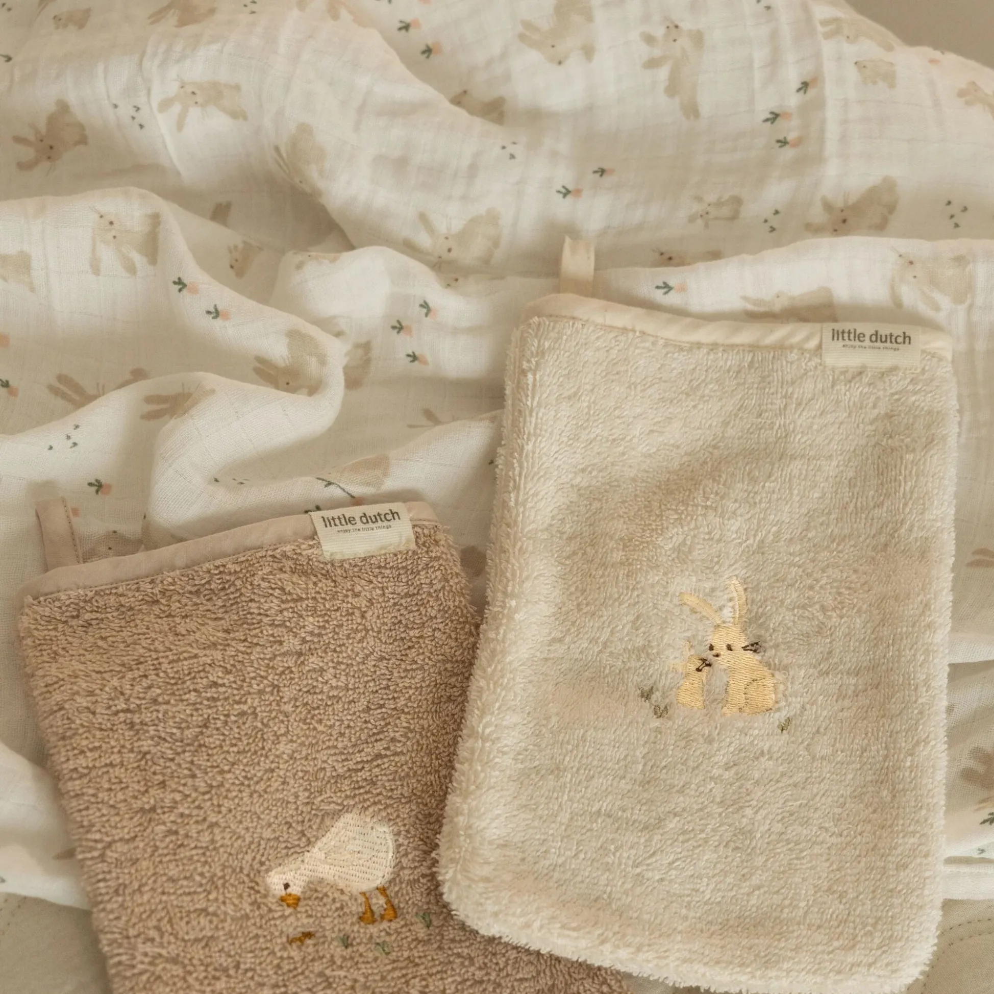 Swaddle - White - 120 cm - Newborn Naturals - Baby Bunny