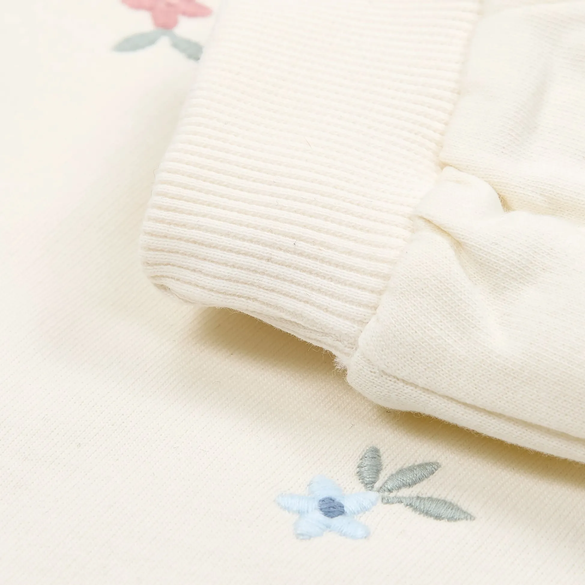 Sweater - White - Floral Print