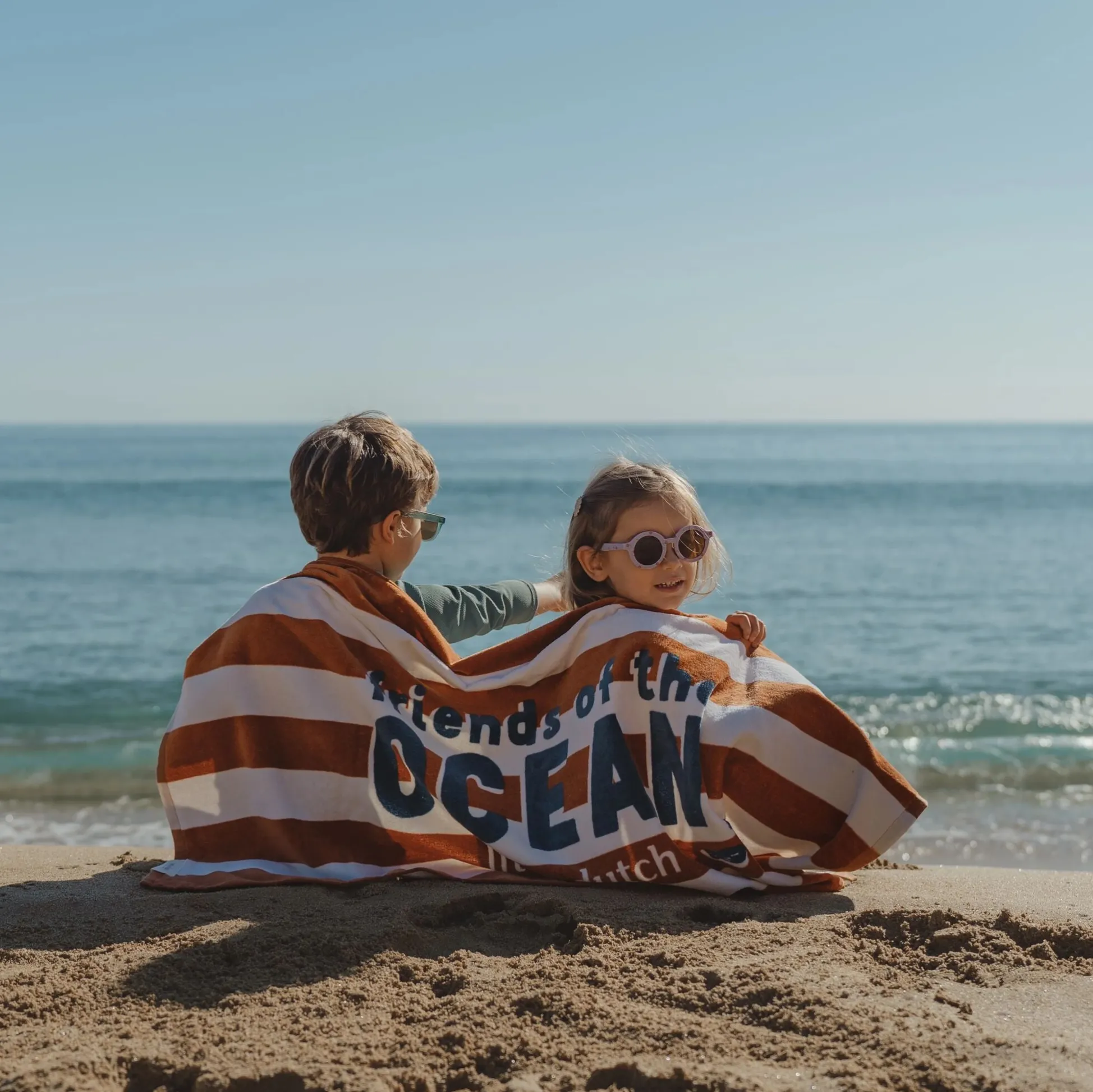Swim Coll. 26 Beach towel Ocean world Brown stripe - 60cm X 120cm